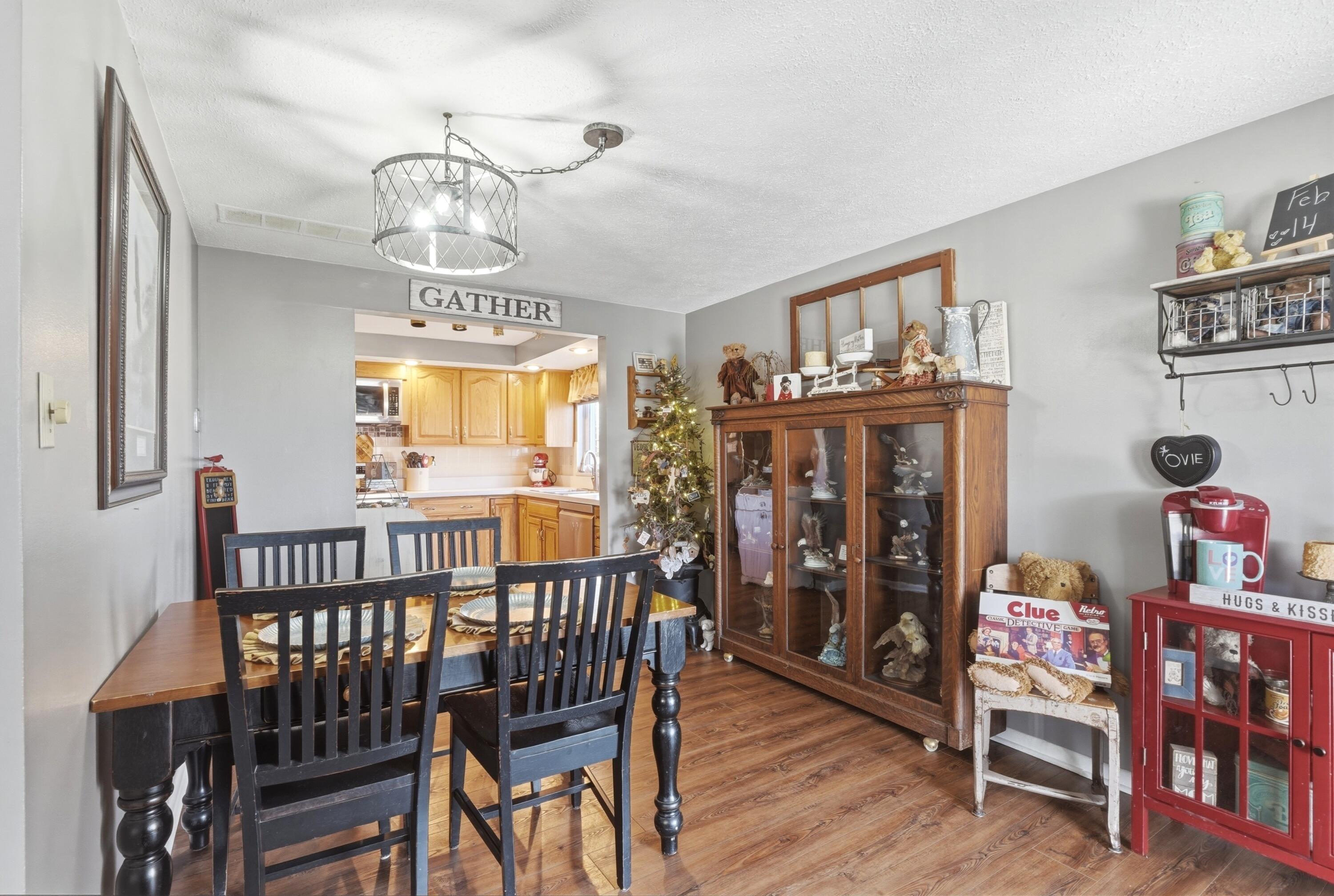 1408 Mapleridge, Fairborn, Ohio 45324