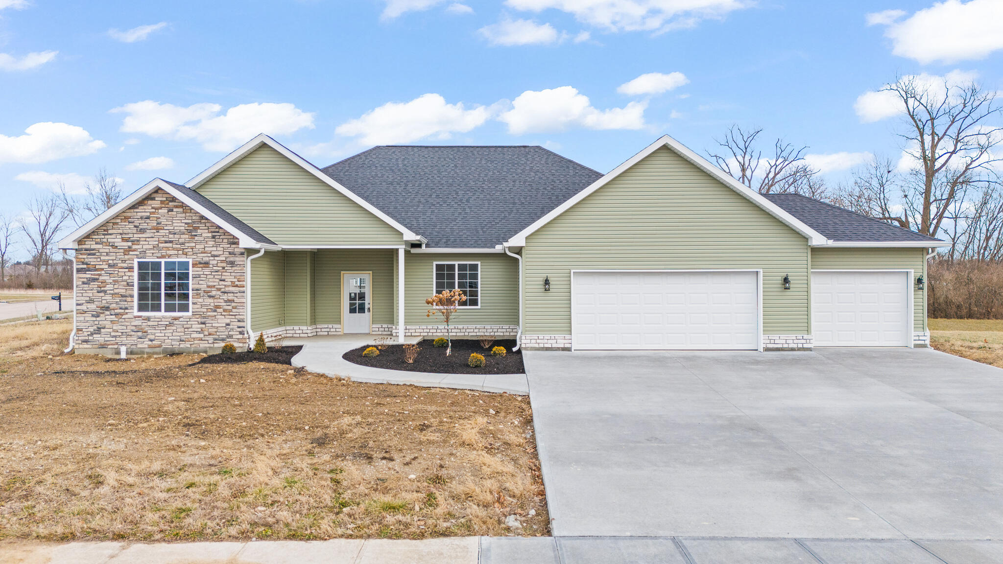 9907 Barnum, Piqua, Ohio 45356