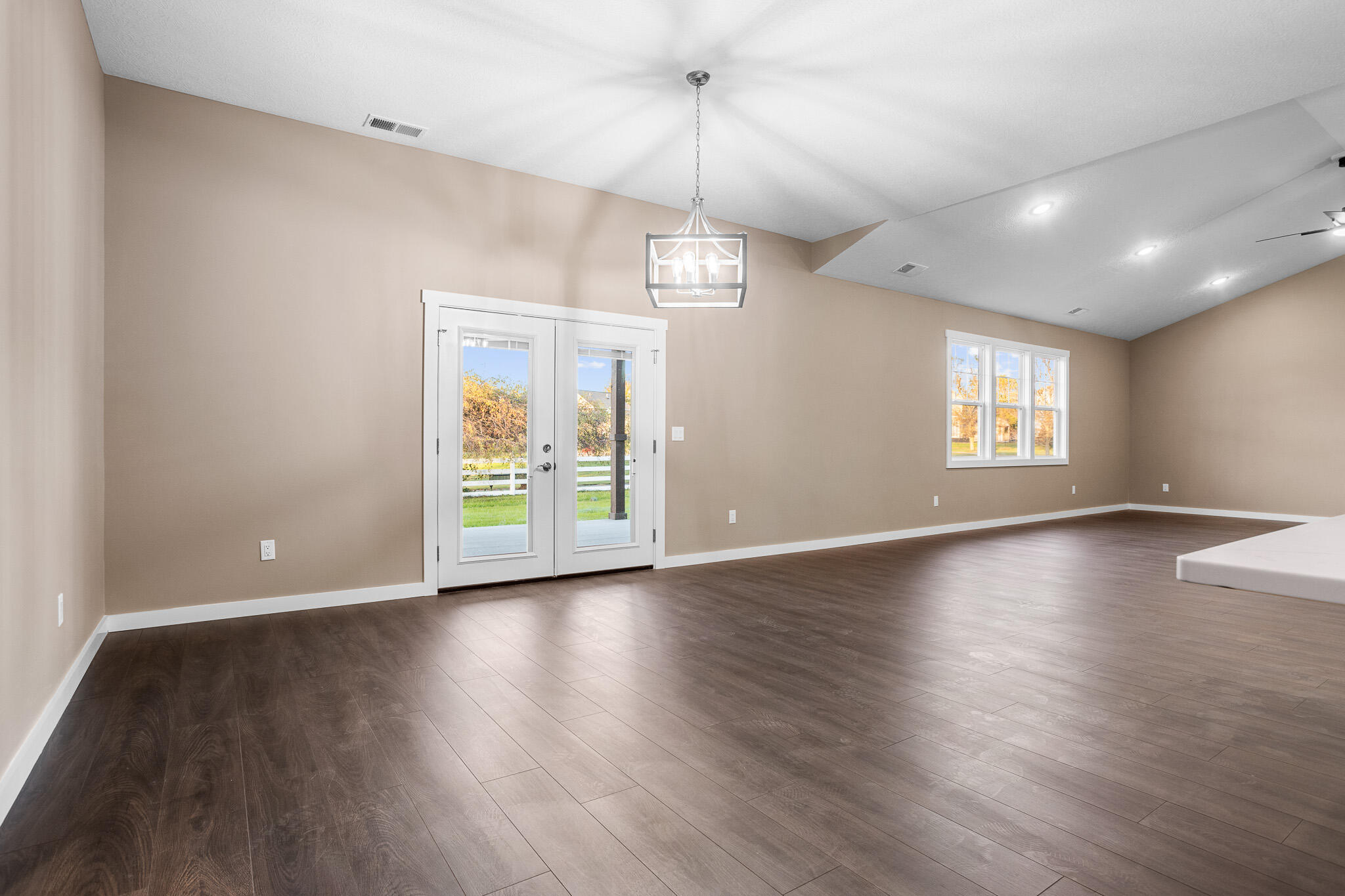 9907 Barnum, Piqua, Ohio 45356