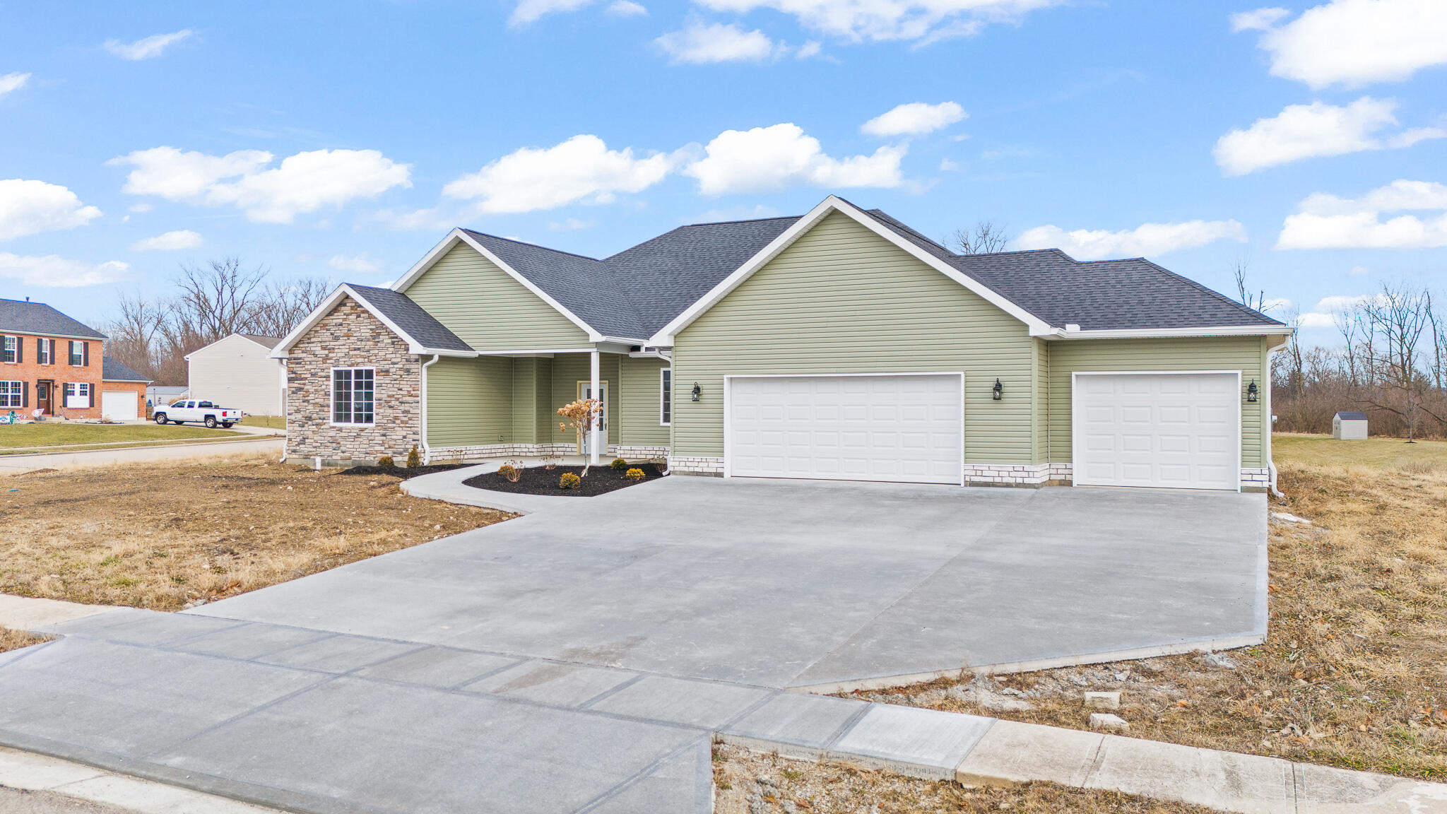 9907 Barnum, Piqua, Ohio 45356