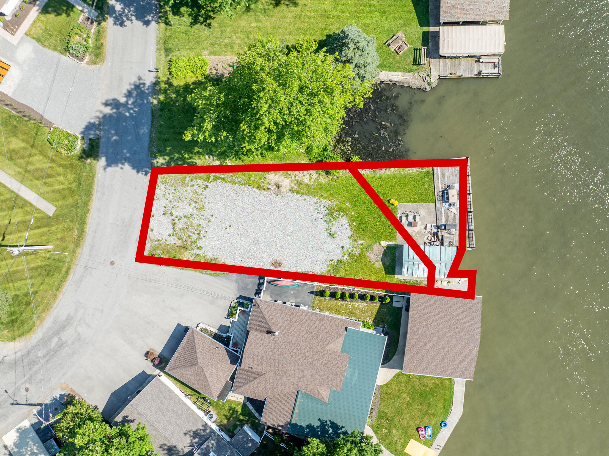 10201 Seminole Shore, Huntsville, Ohio 43324