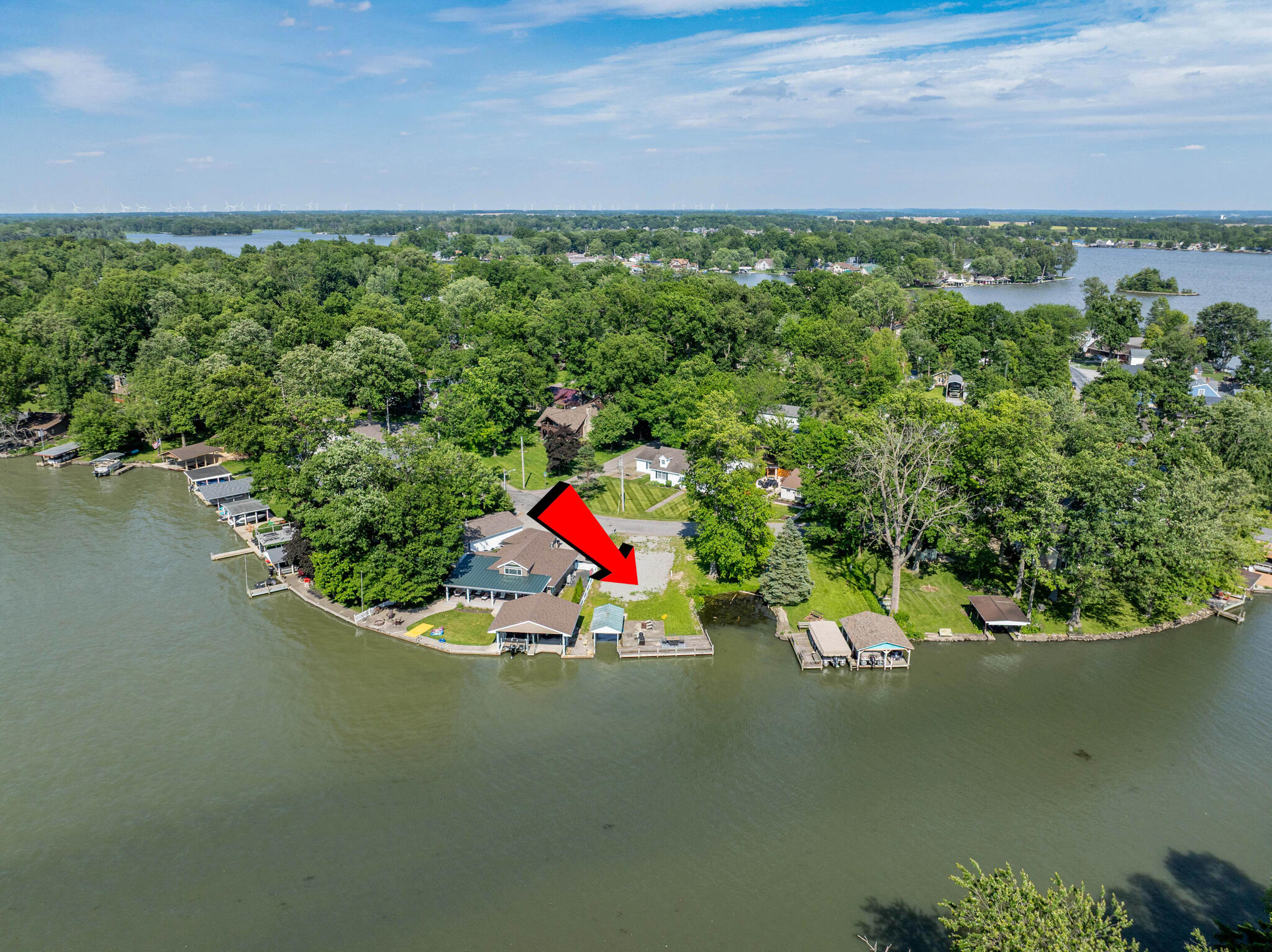 10201 Seminole Shore, Huntsville, Ohio 43324