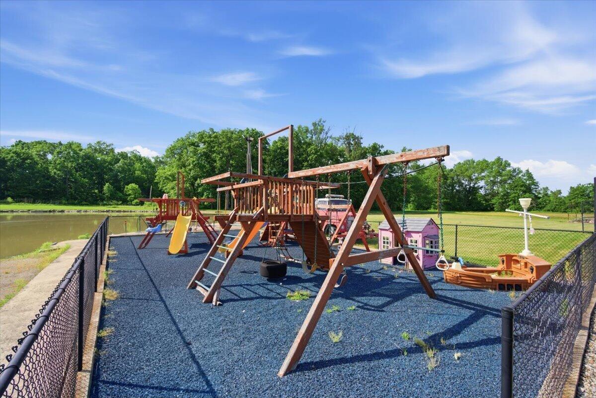 19900 Collins, Milford Center, Ohio 43045
