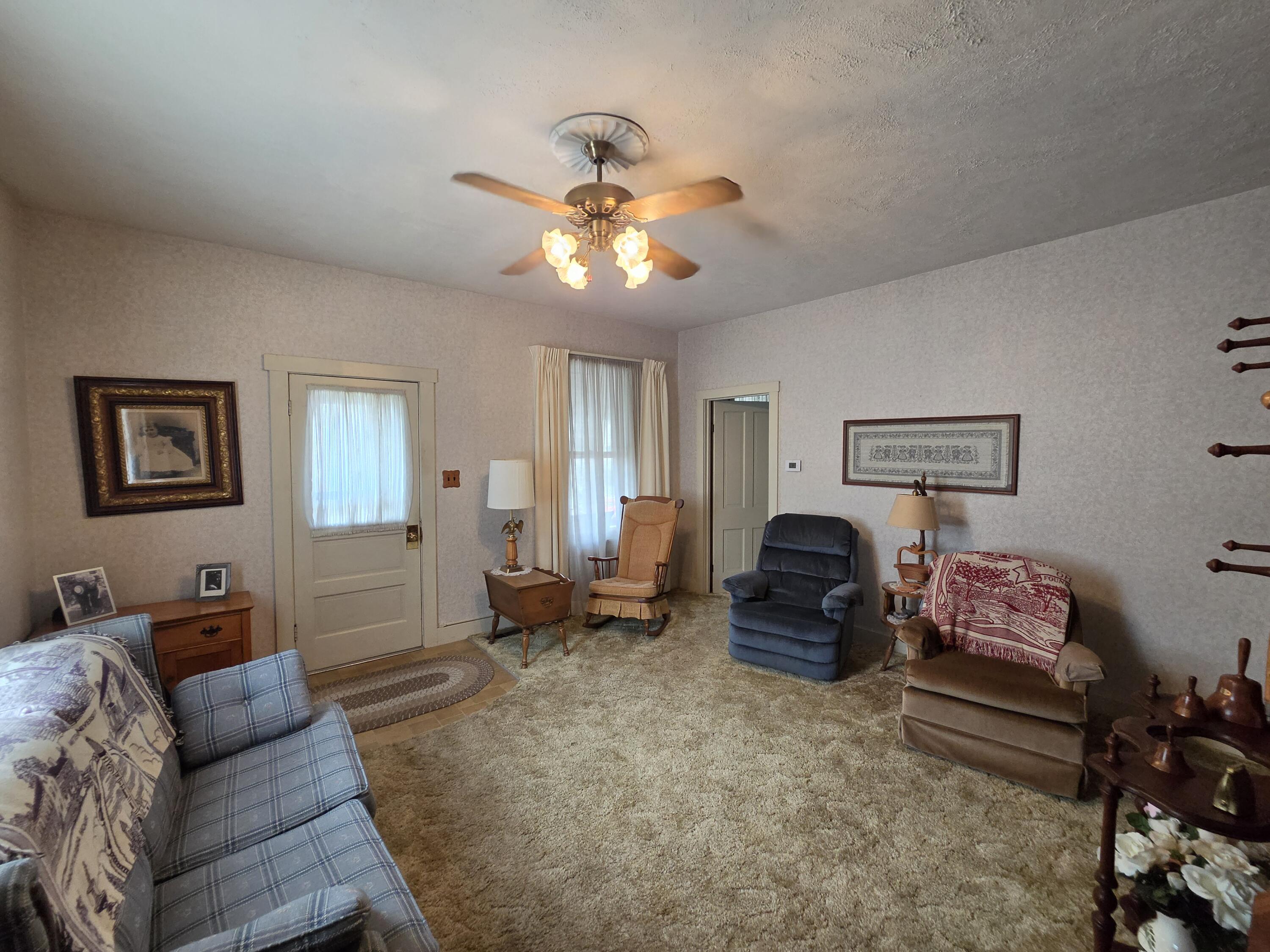 1909 Washington, Springfield, Ohio 45506