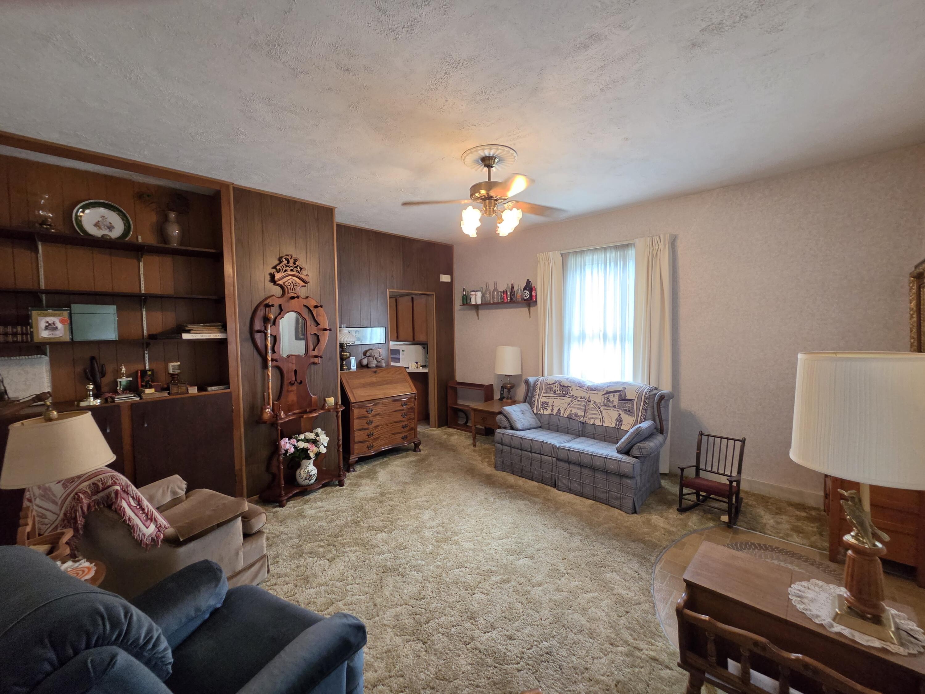 1909 Washington, Springfield, Ohio 45506