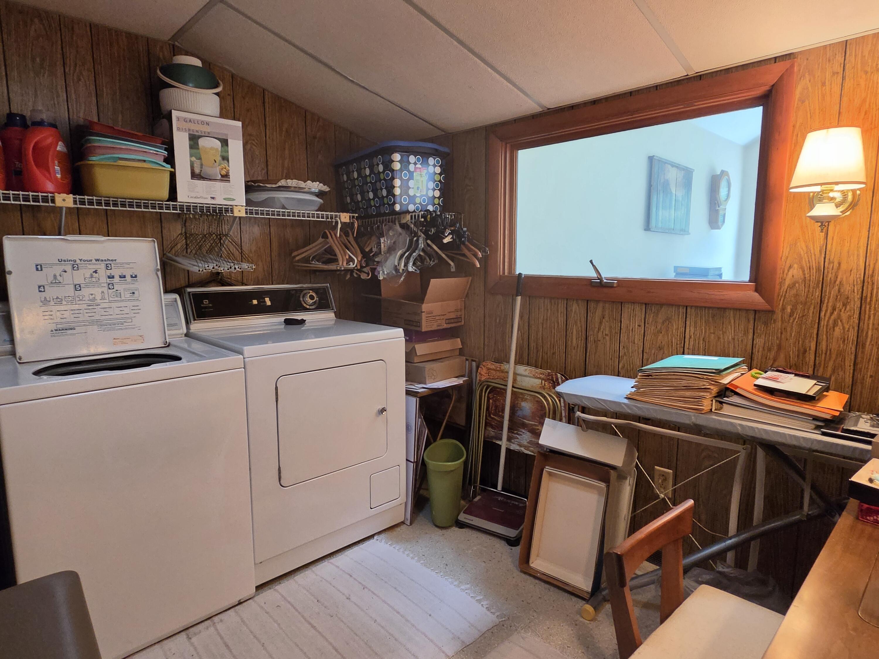 1909 Washington, Springfield, Ohio 45506
