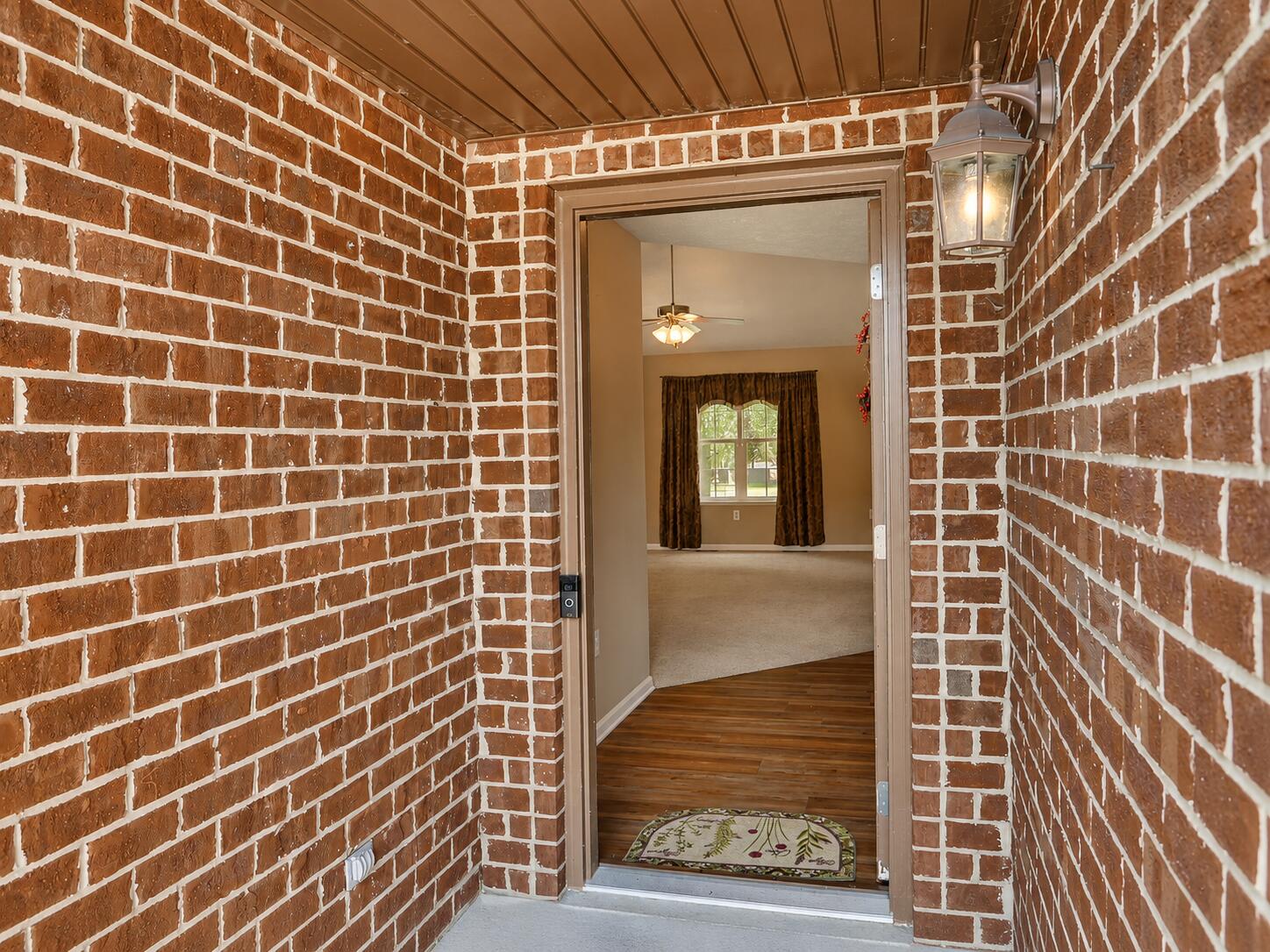 638 Willow Point, Troy, Ohio 45373