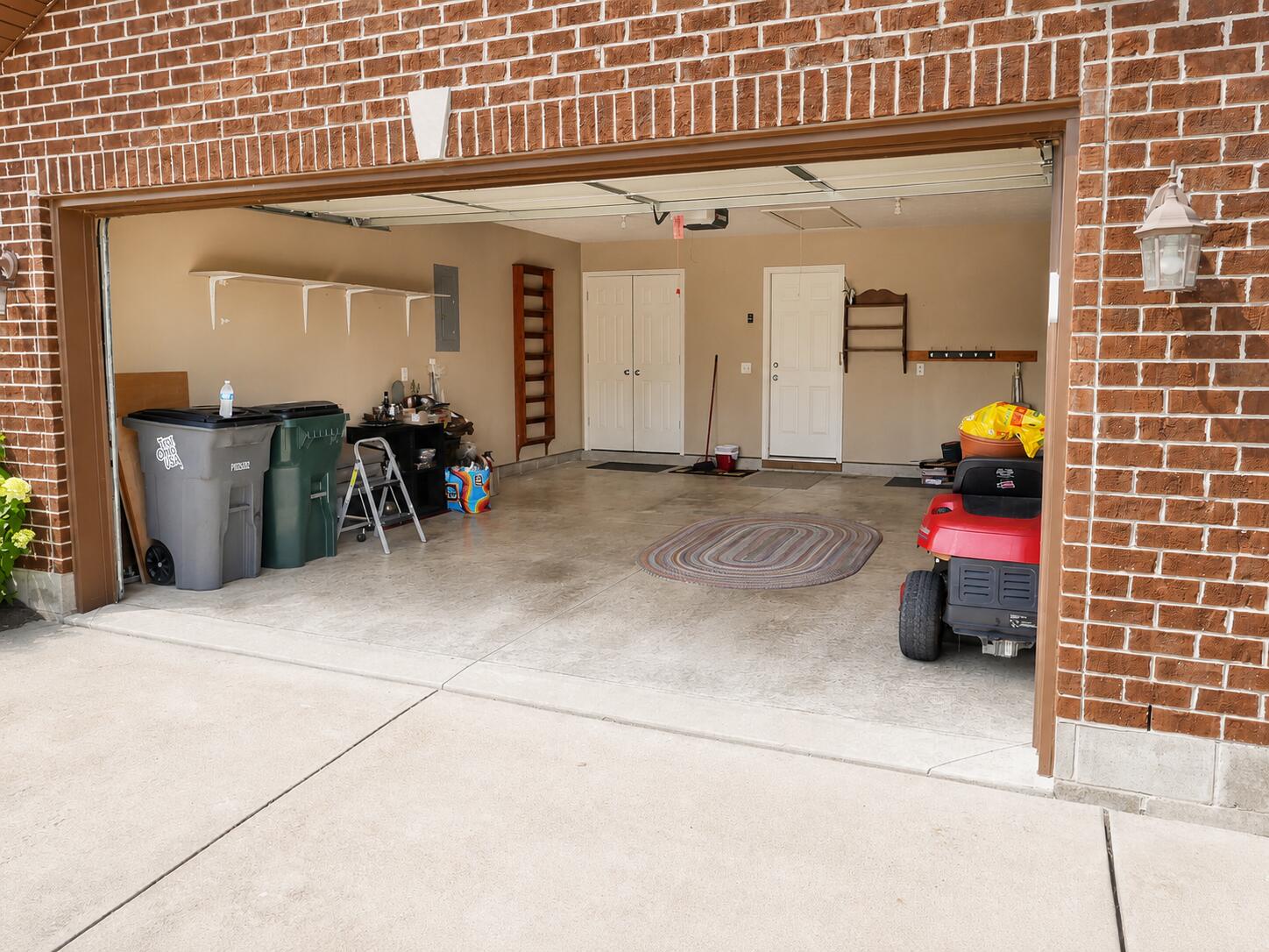 638 Willow Point, Troy, Ohio 45373
