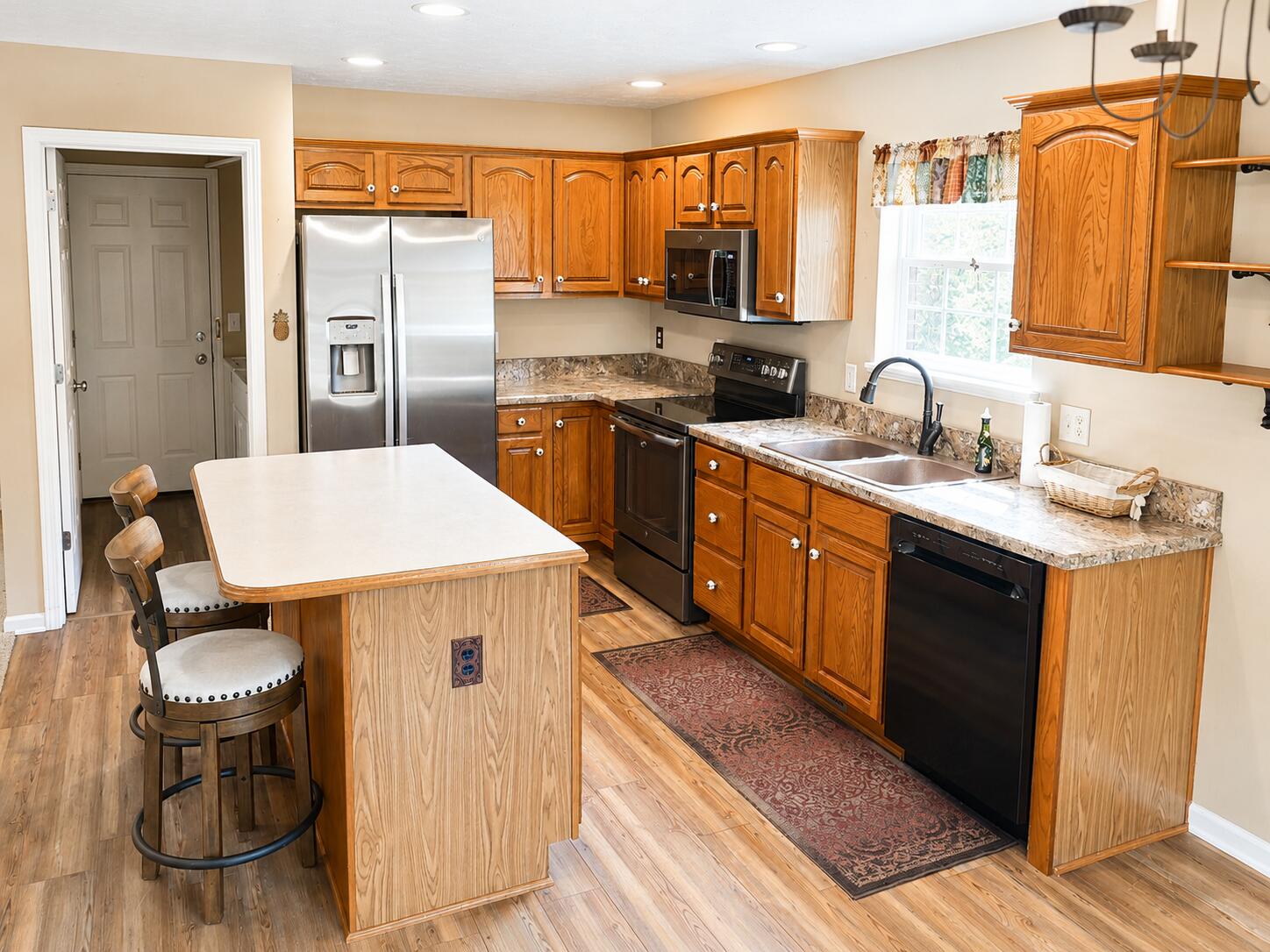 638 Willow Point, Troy, Ohio 45373