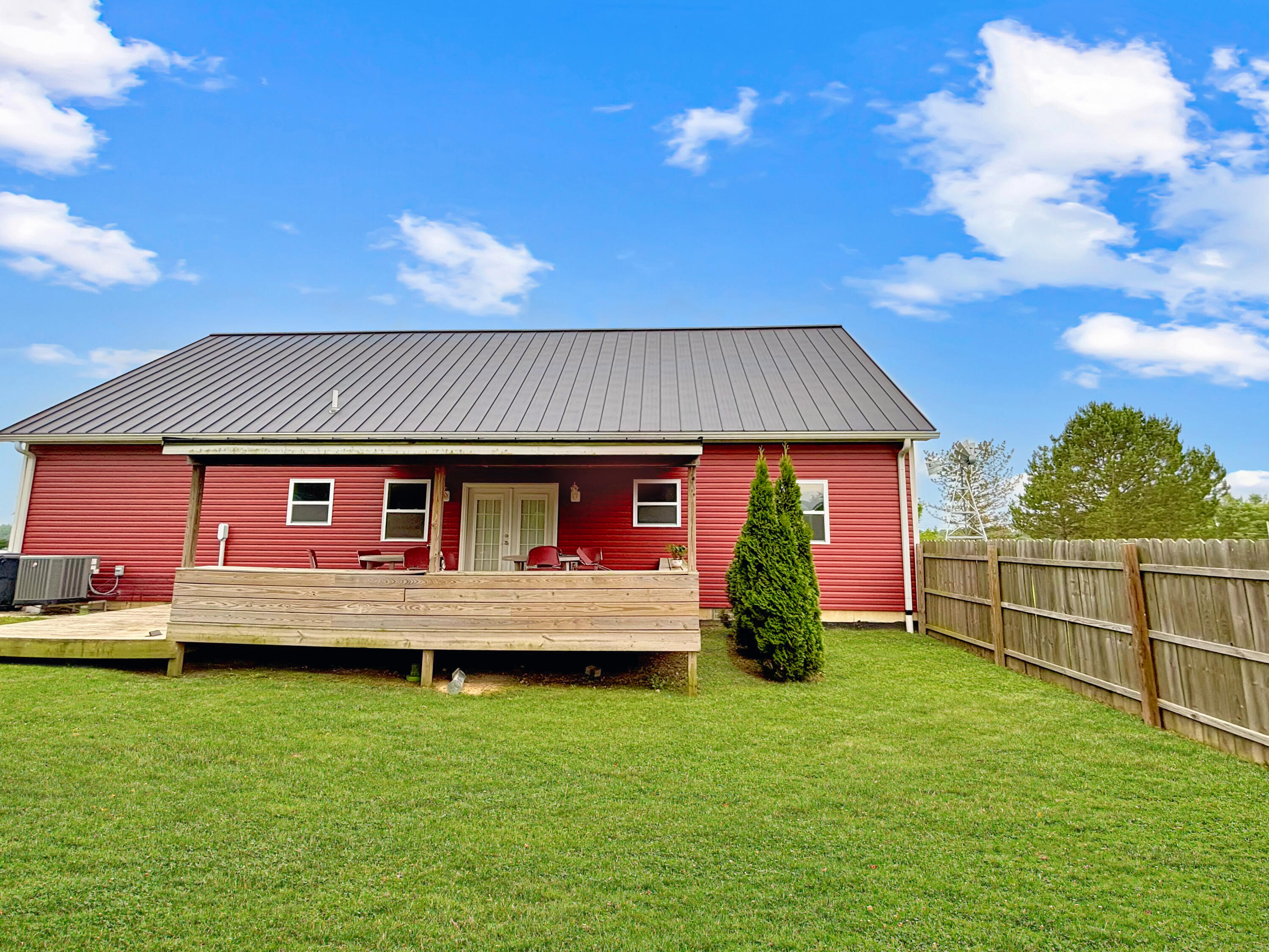 8780 Old US Route 36, Bradford, Ohio 45308