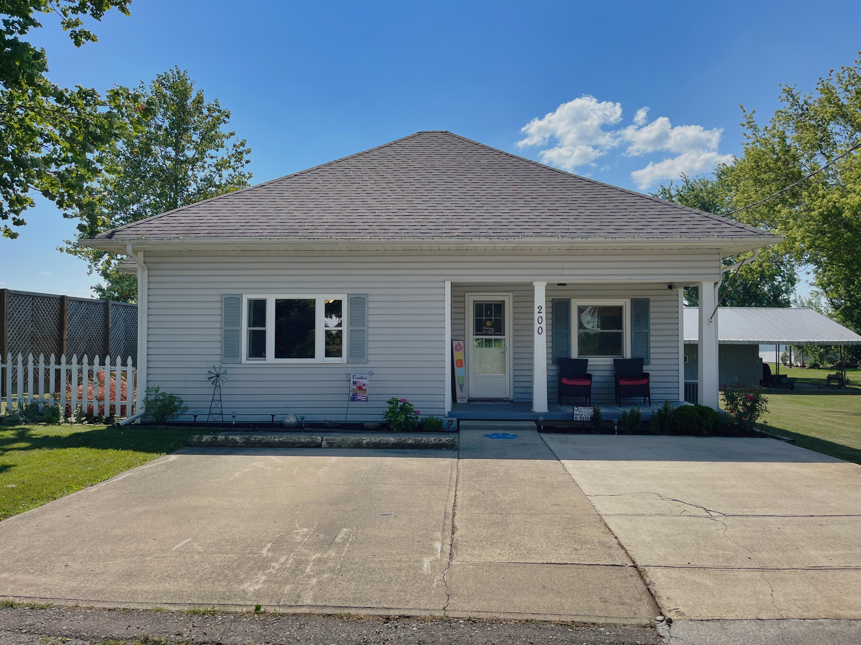 200 Ohio, New Hampshire, Ohio 45870