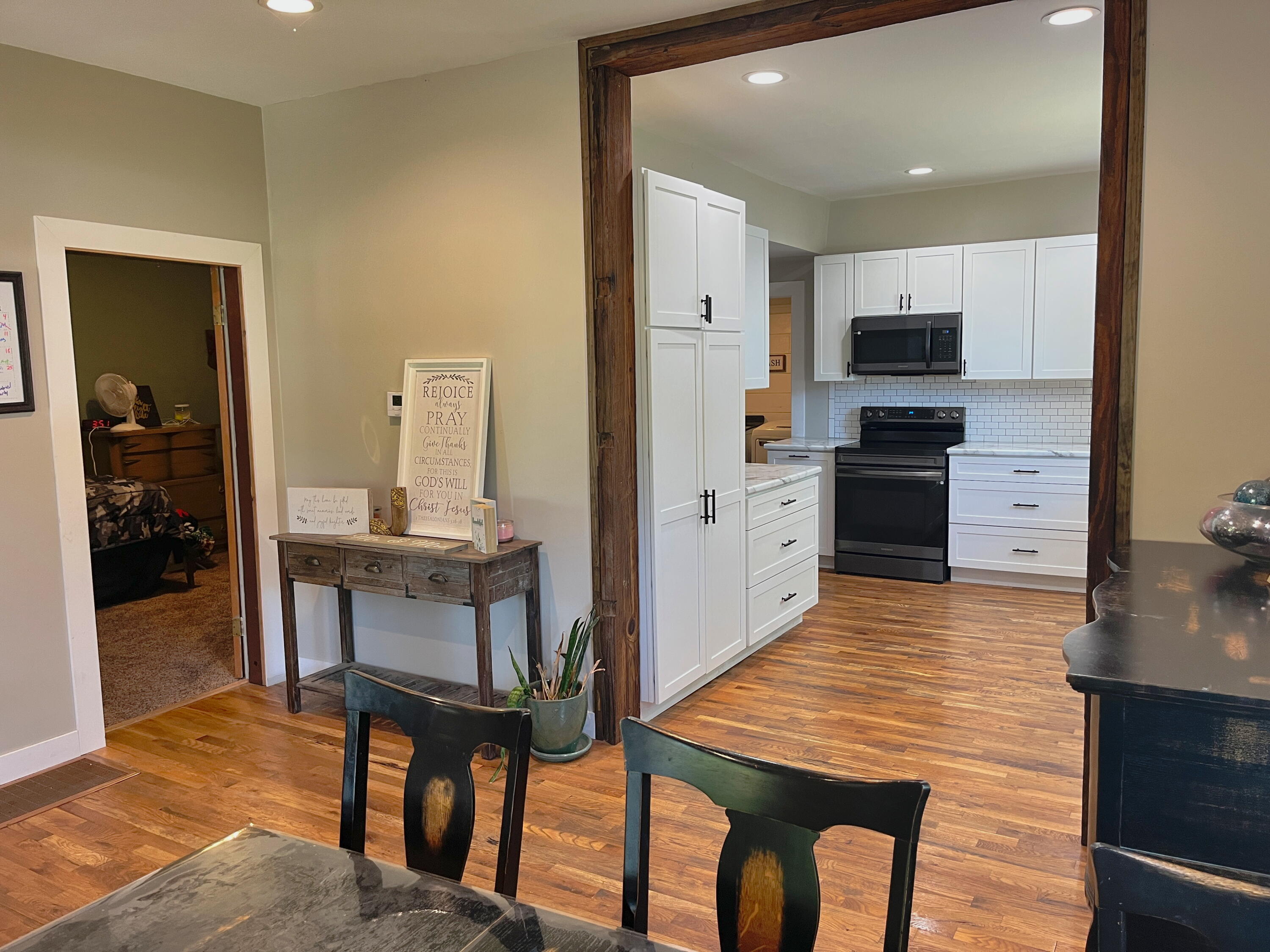 200 Ohio, New Hampshire, Ohio 45870