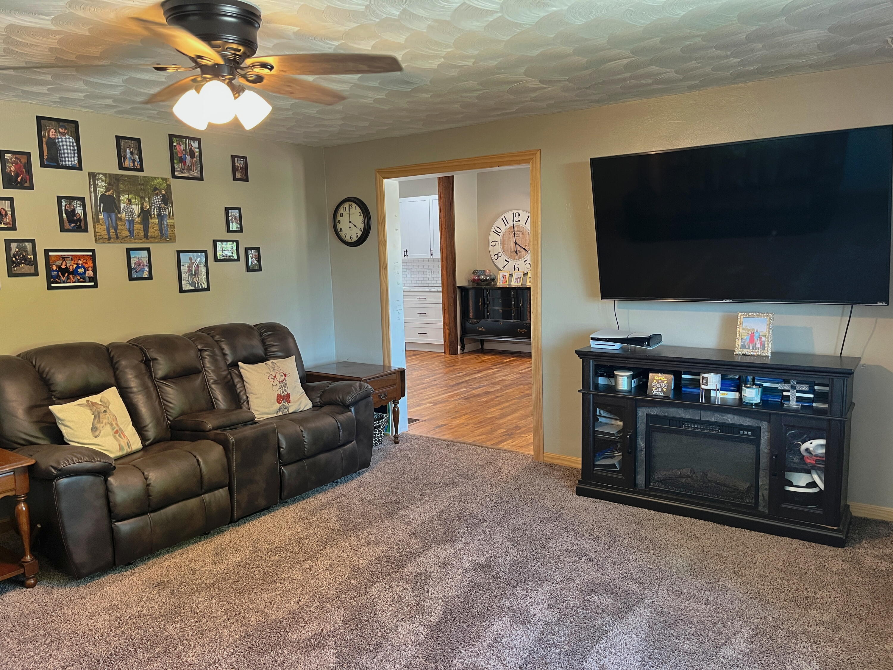 200 Ohio, New Hampshire, Ohio 45870