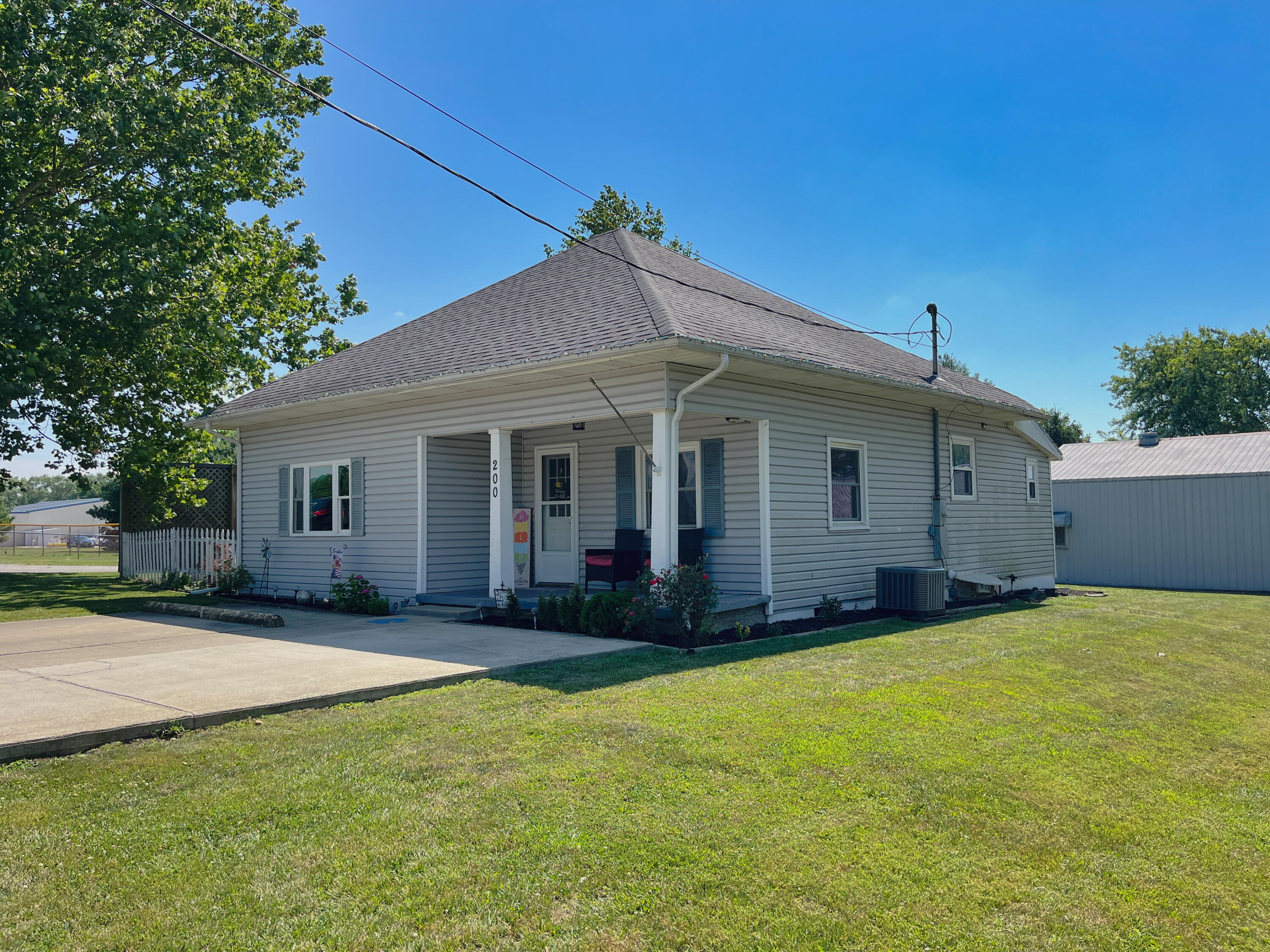 200 Ohio, New Hampshire, Ohio 45870
