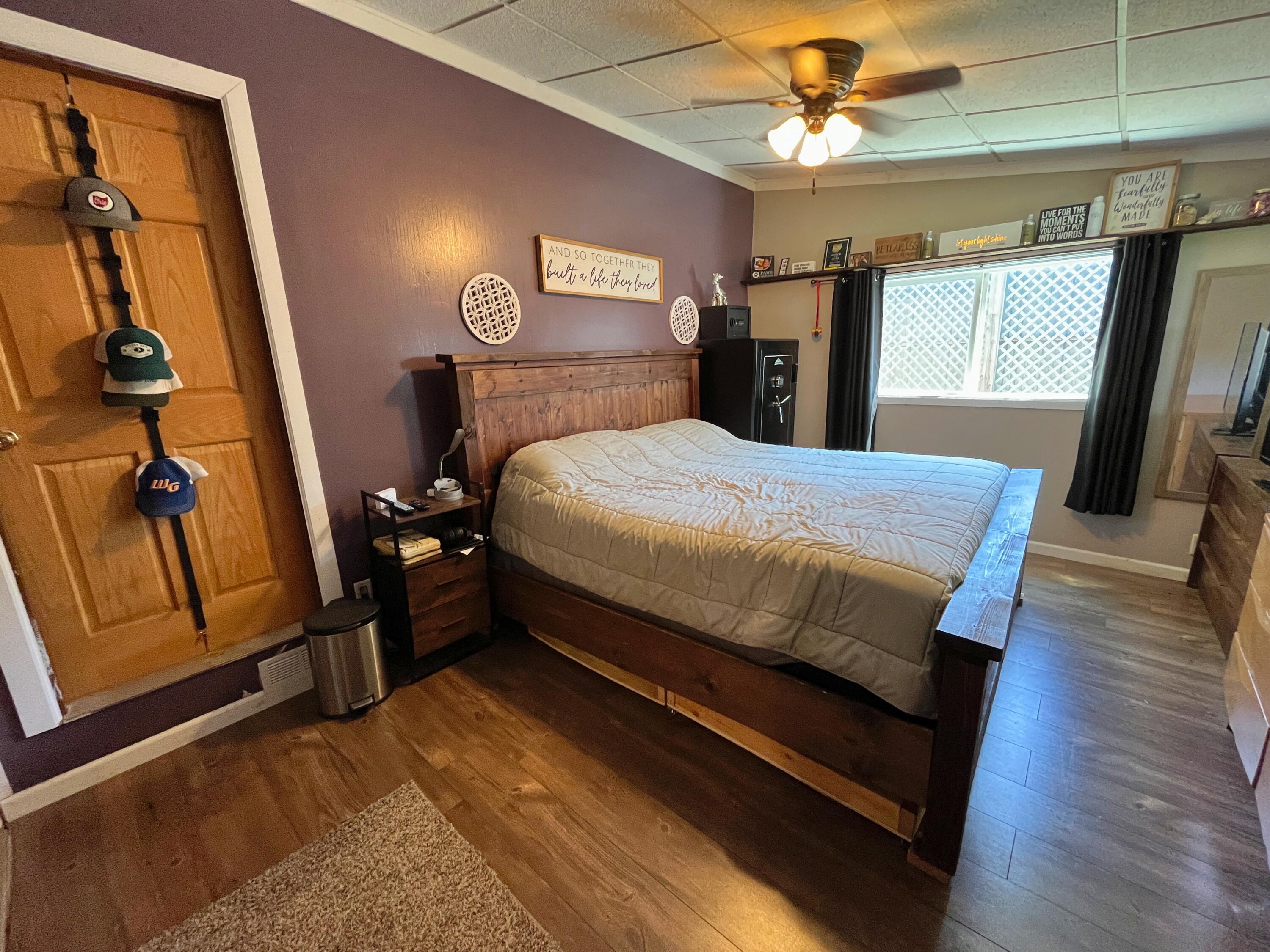 200 Ohio, New Hampshire, Ohio 45870
