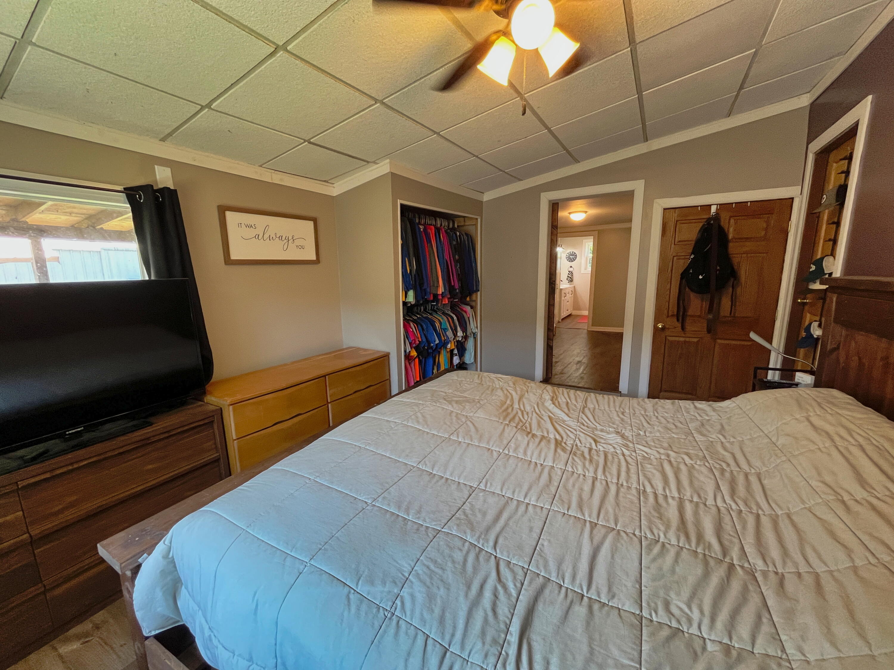 200 Ohio, New Hampshire, Ohio 45870