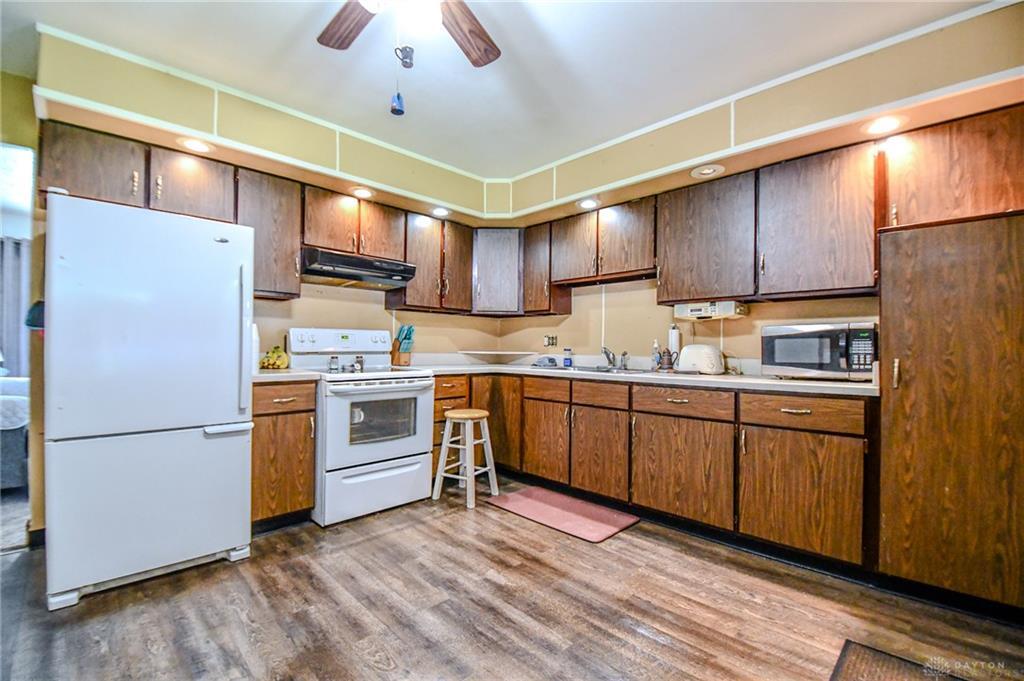814 Bellows, New Carlisle, Ohio 45344