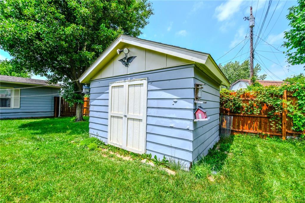 814 Bellows, New Carlisle, Ohio 45344