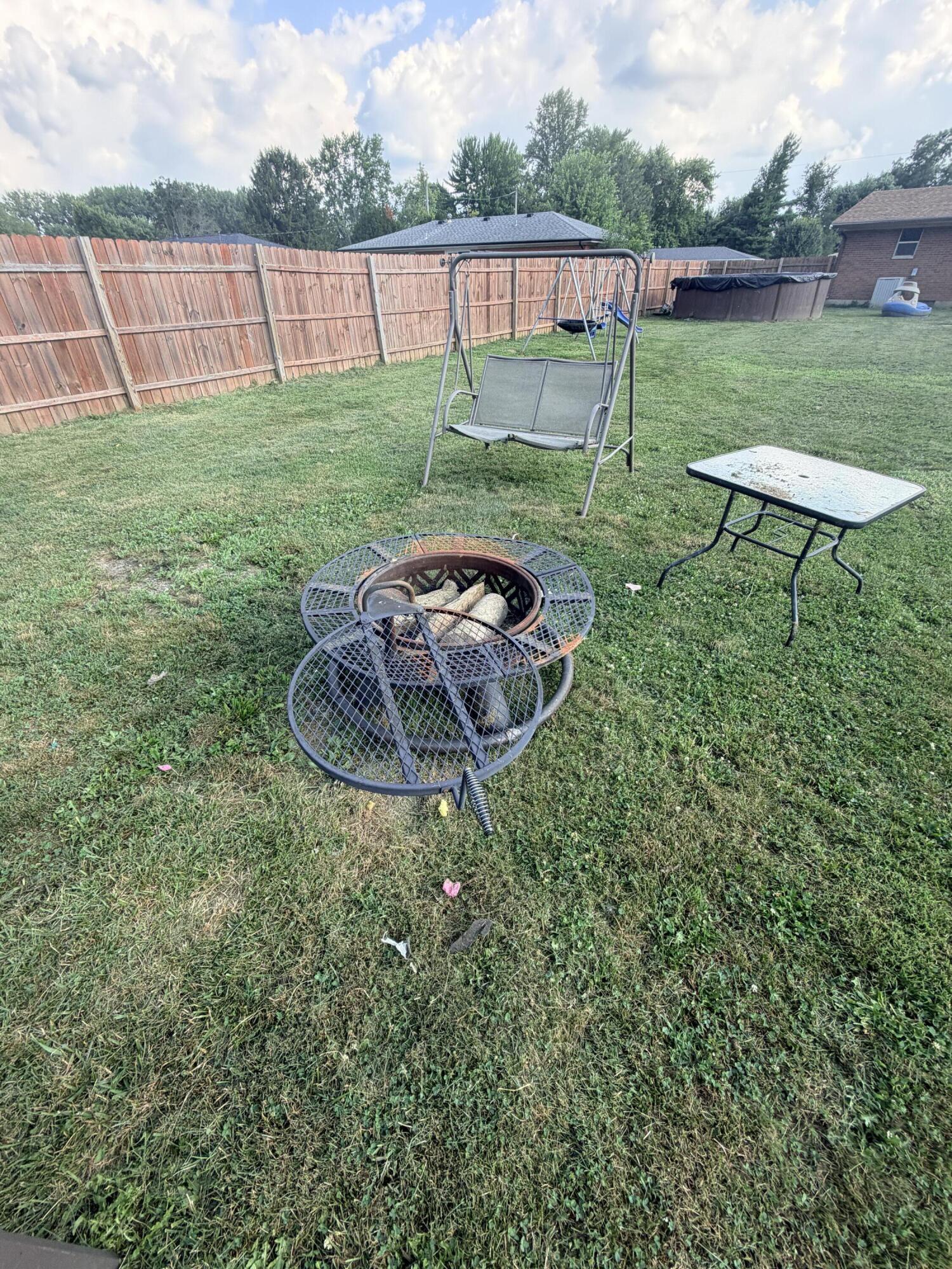 2654 Danbury, Springfield, Ohio 45505