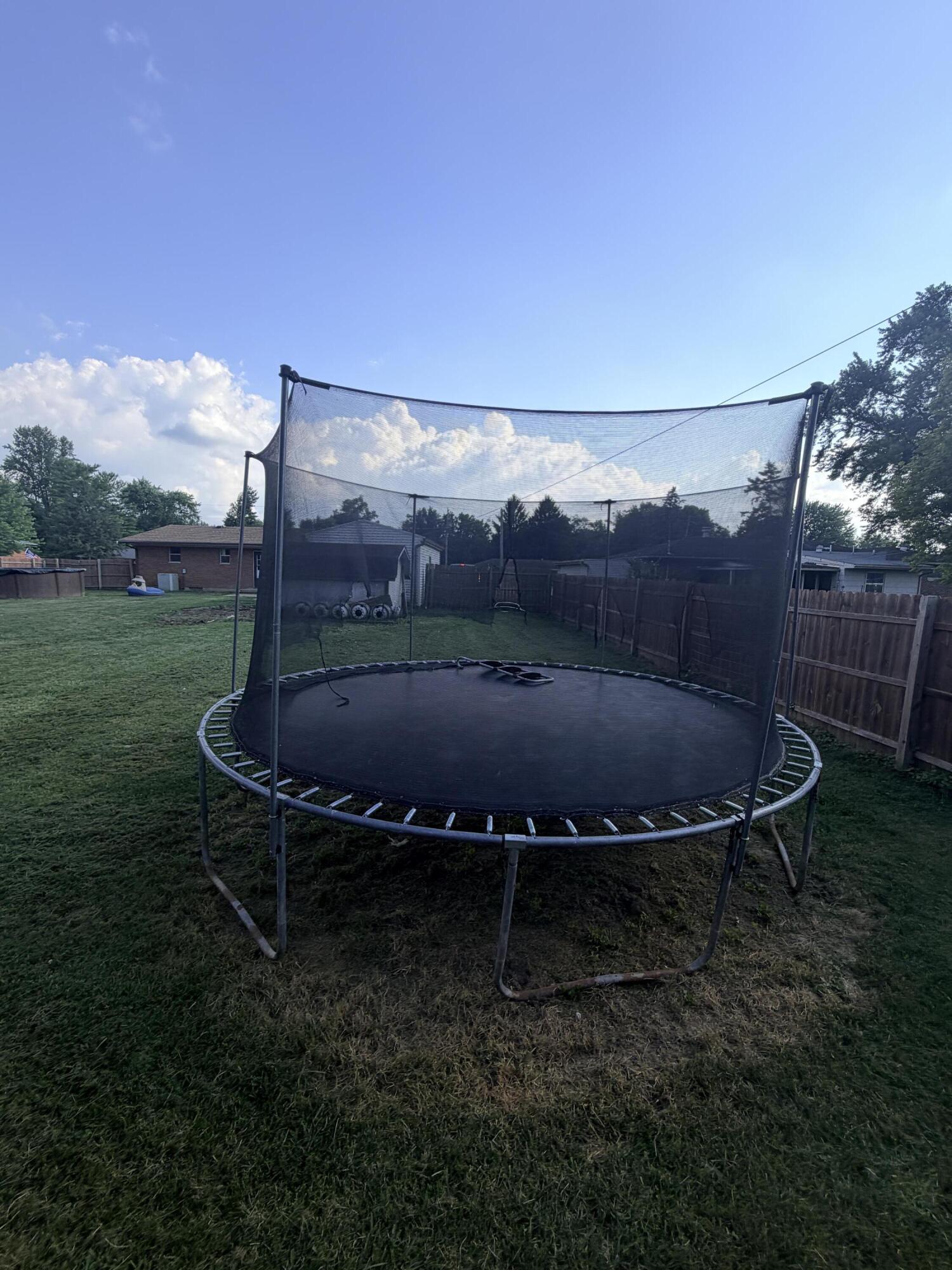 2654 Danbury, Springfield, Ohio 45505