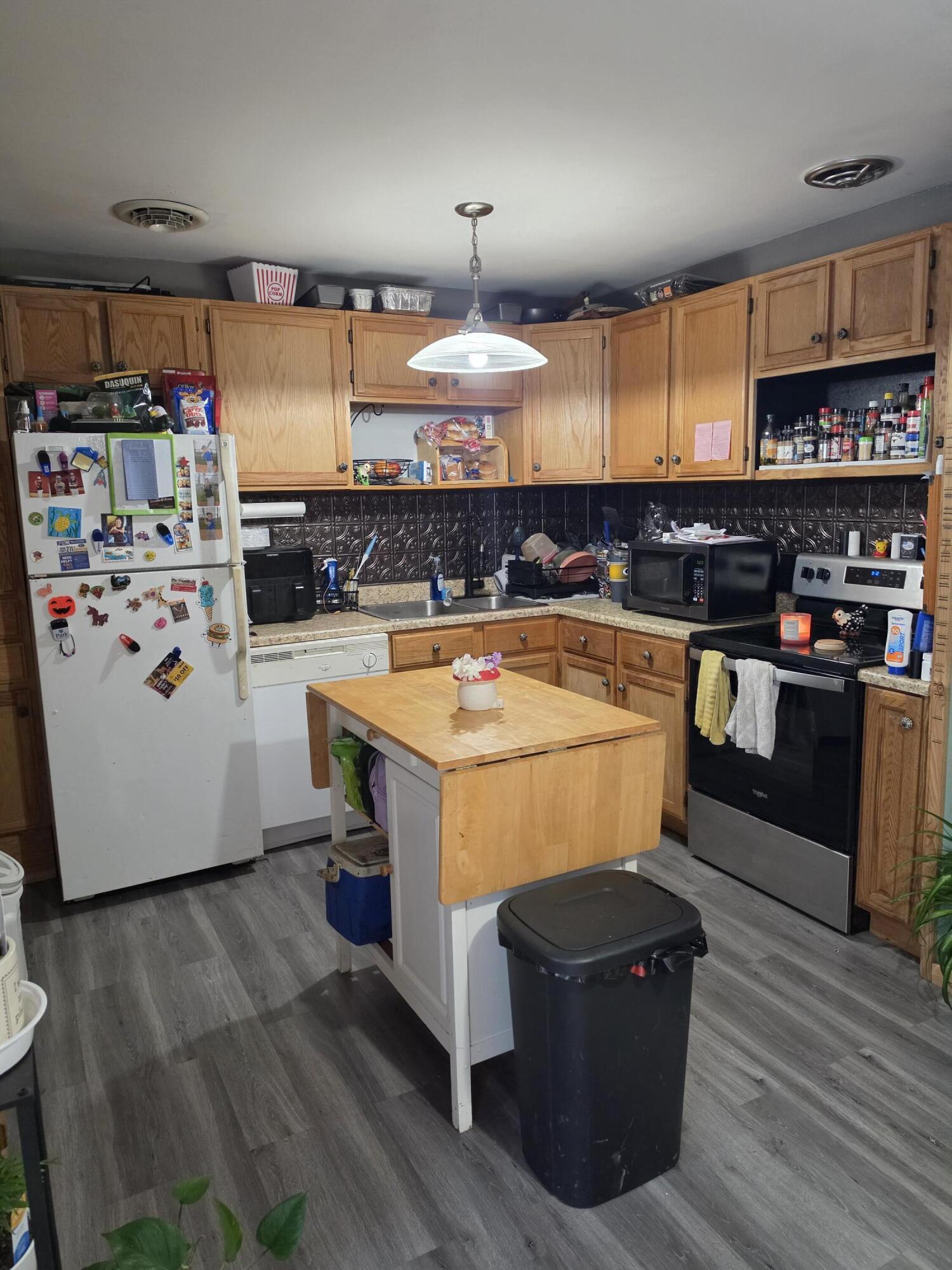 404 Pinewood, Piqua, Ohio 45356