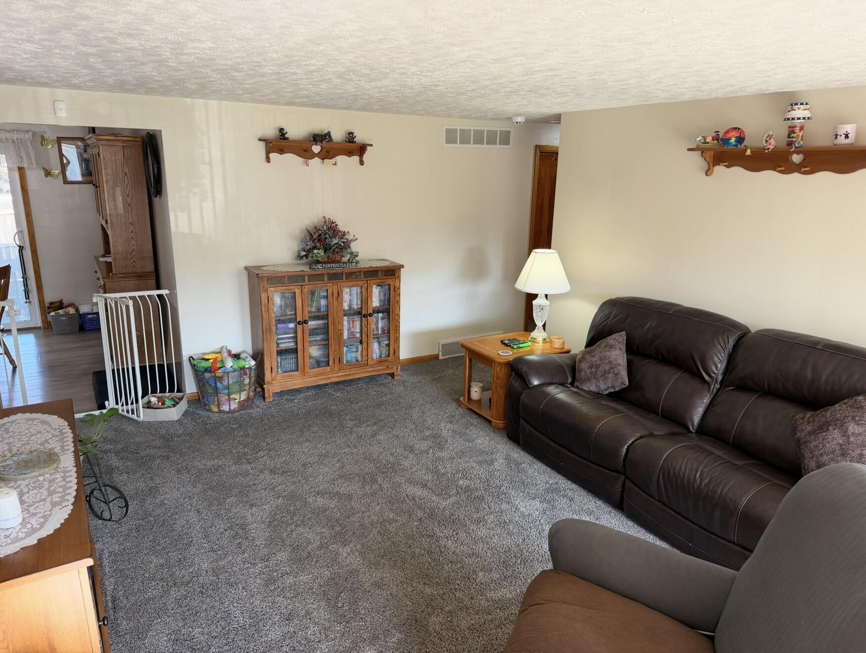 4605 Laredo, Springfield, Ohio 45503