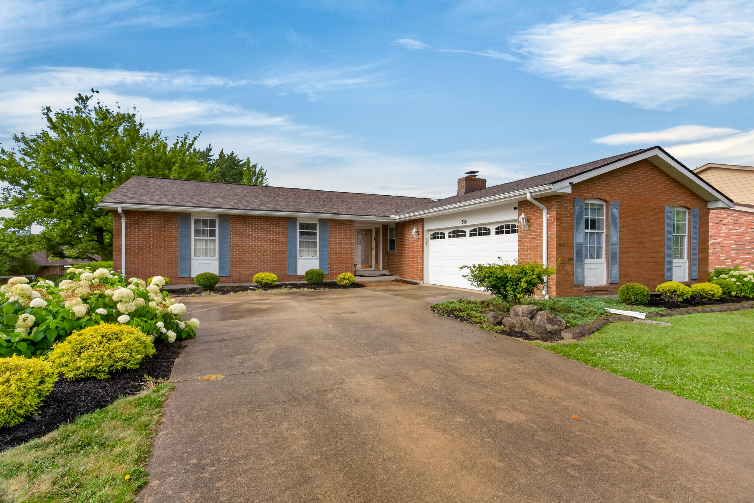 316 Robinwood, Sidney, Ohio 45365