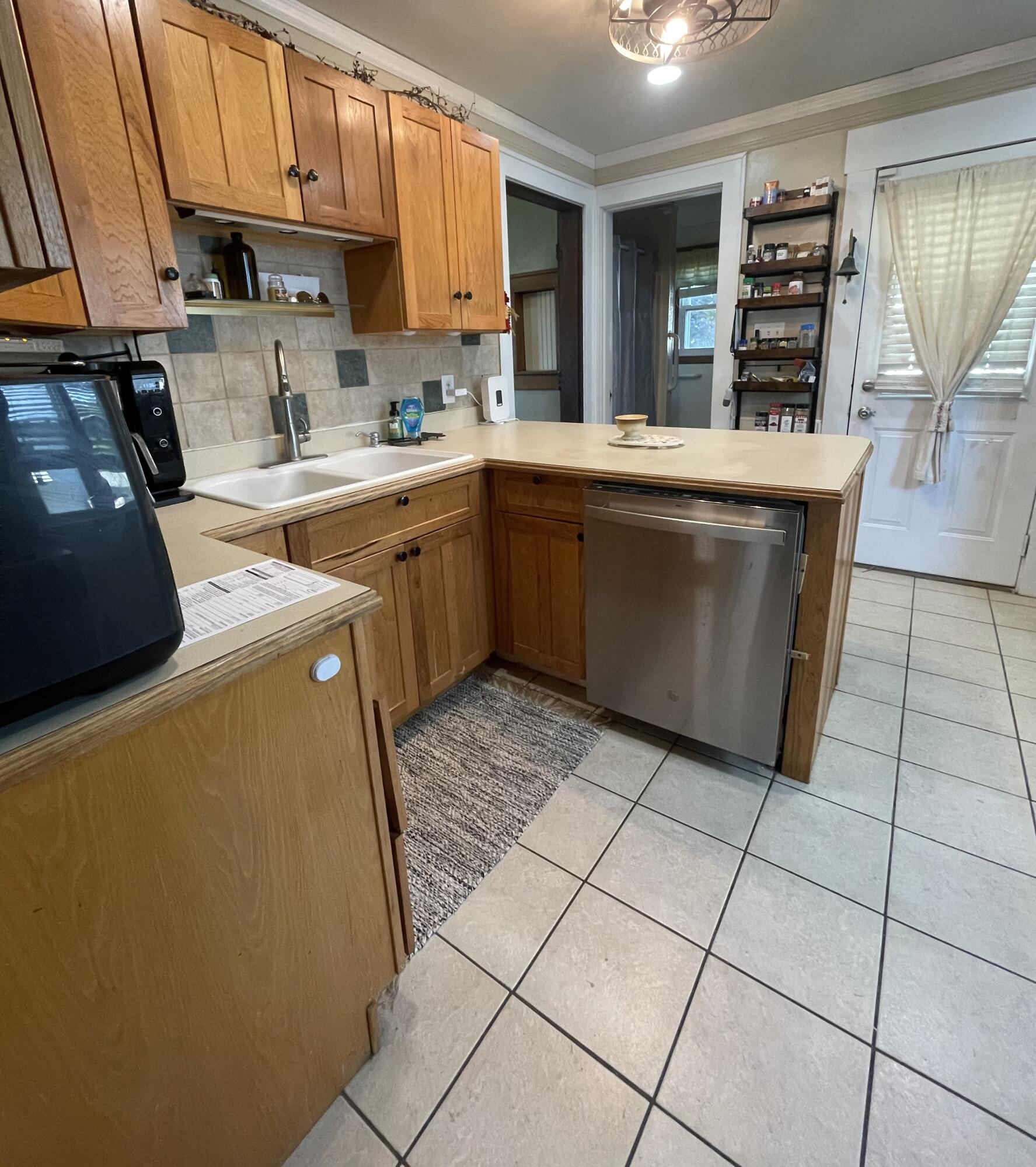 143 Irvington, Bradford, Ohio 45308