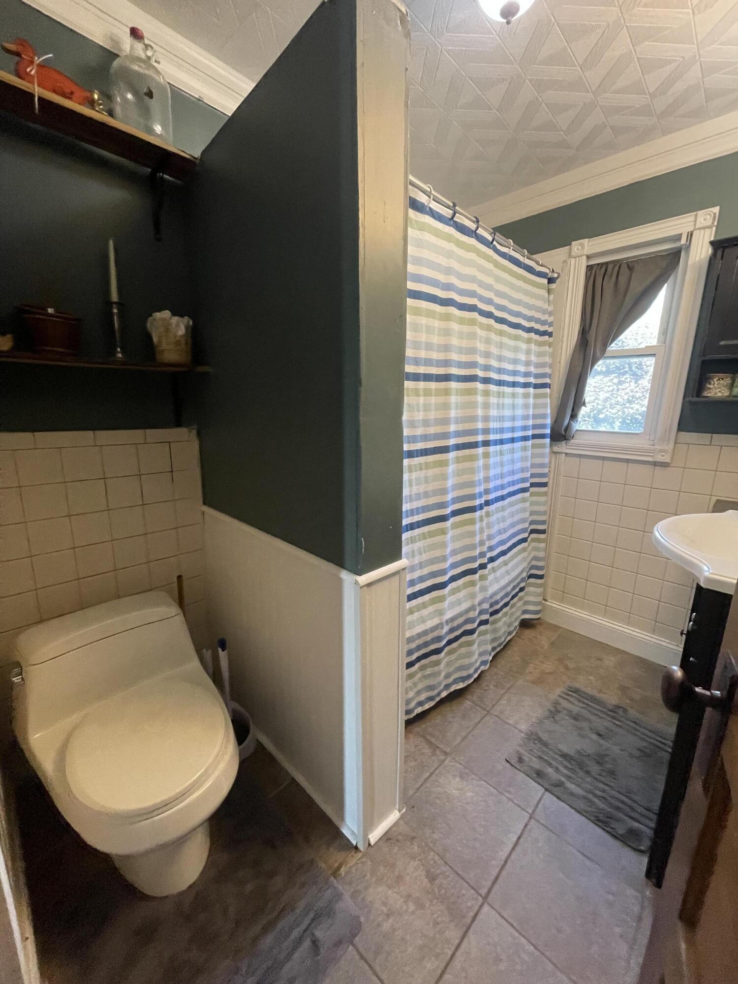 143 Irvington, Bradford, Ohio 45308