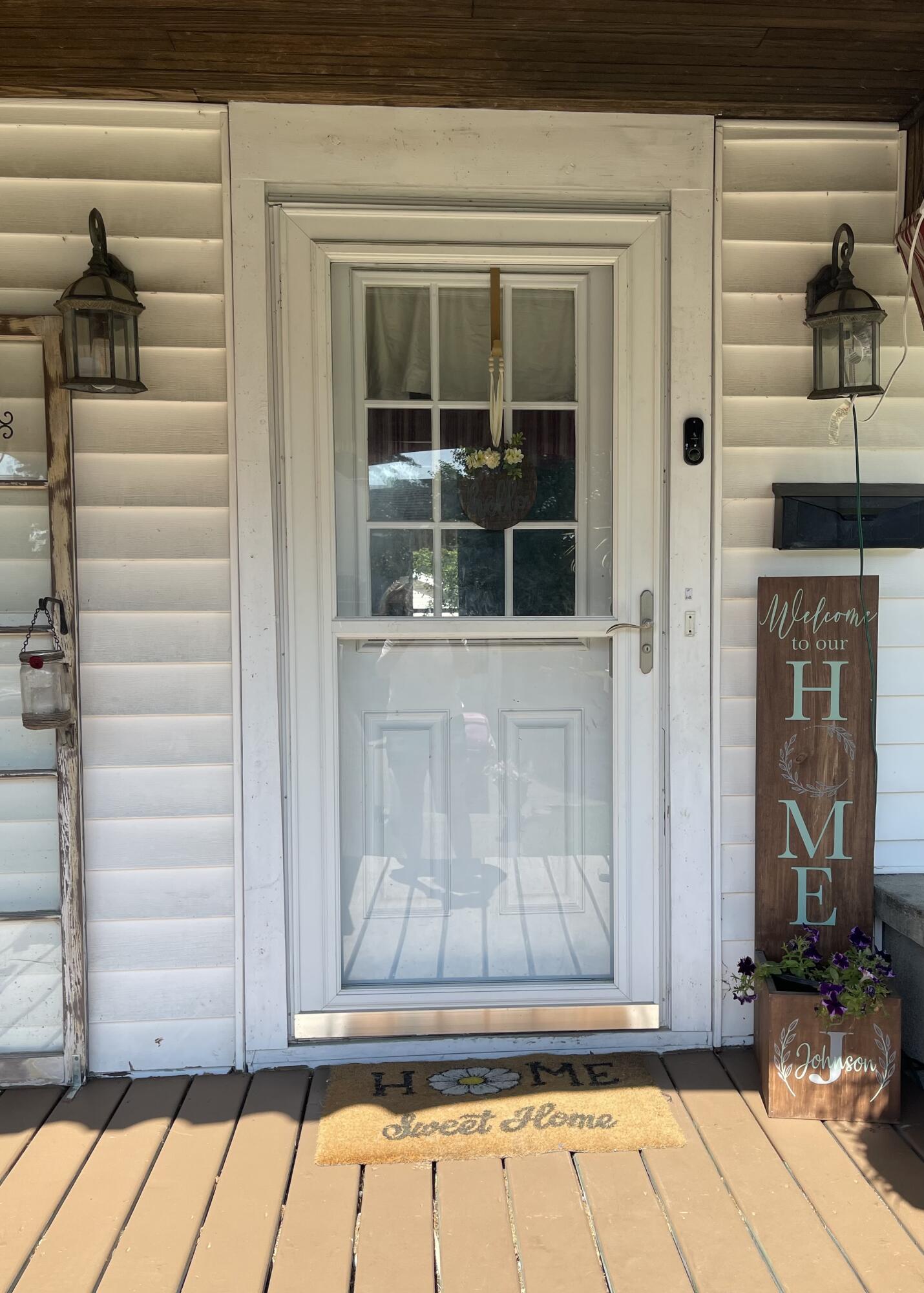 143 Irvington, Bradford, Ohio 45308