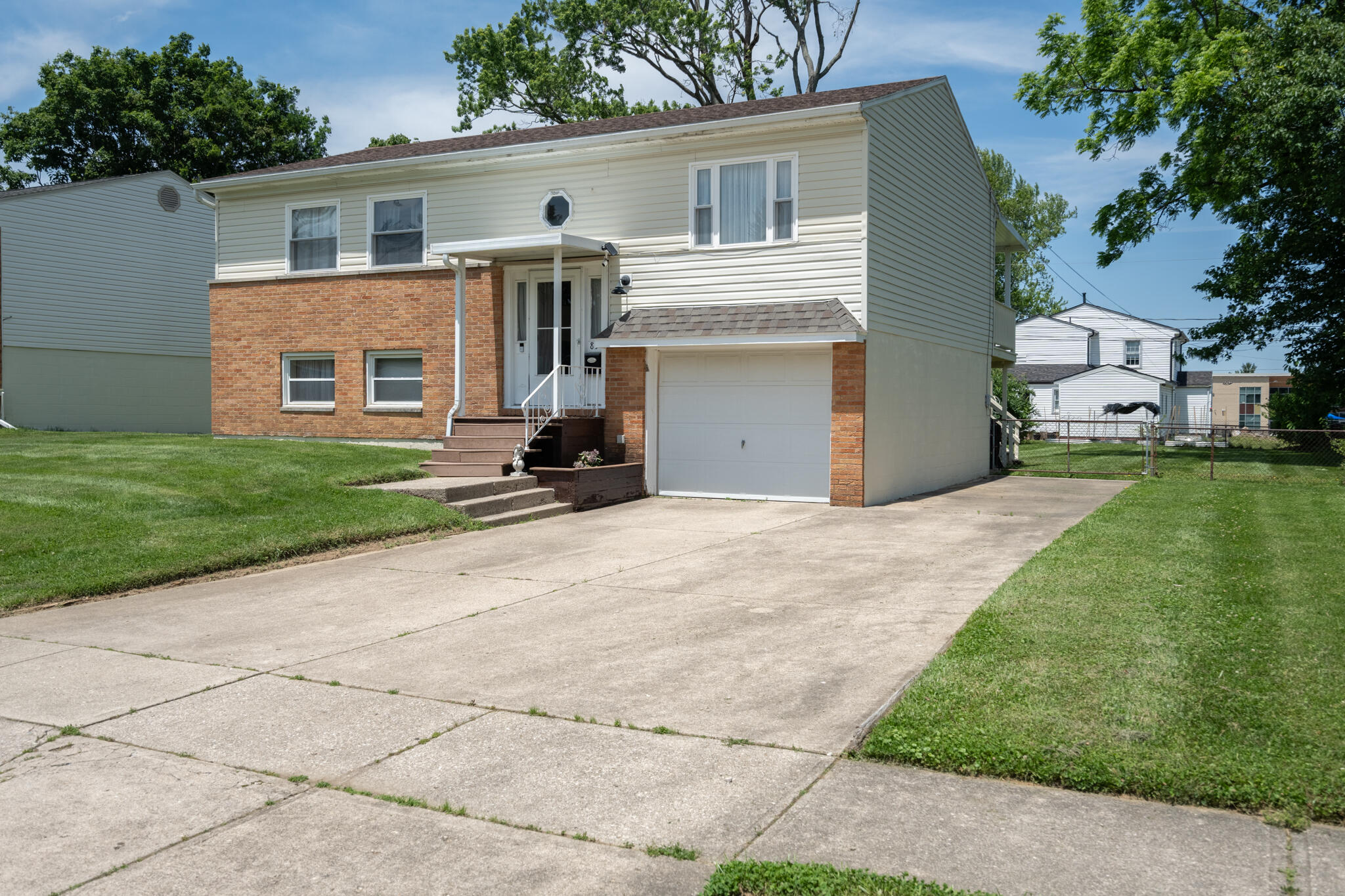 83 Joyce, Fairborn, Ohio 45324