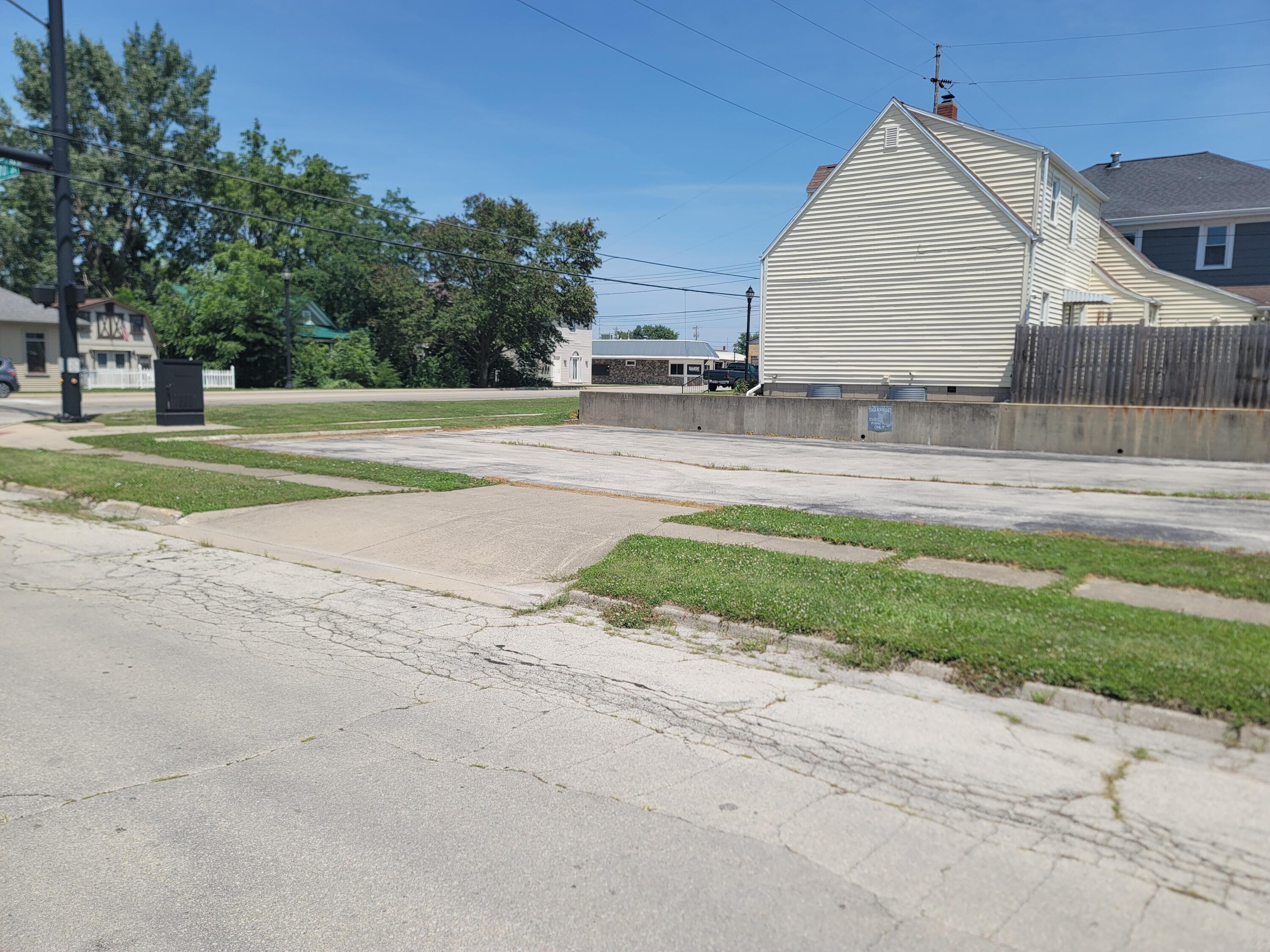 130 Logan, Celina, Ohio 45822