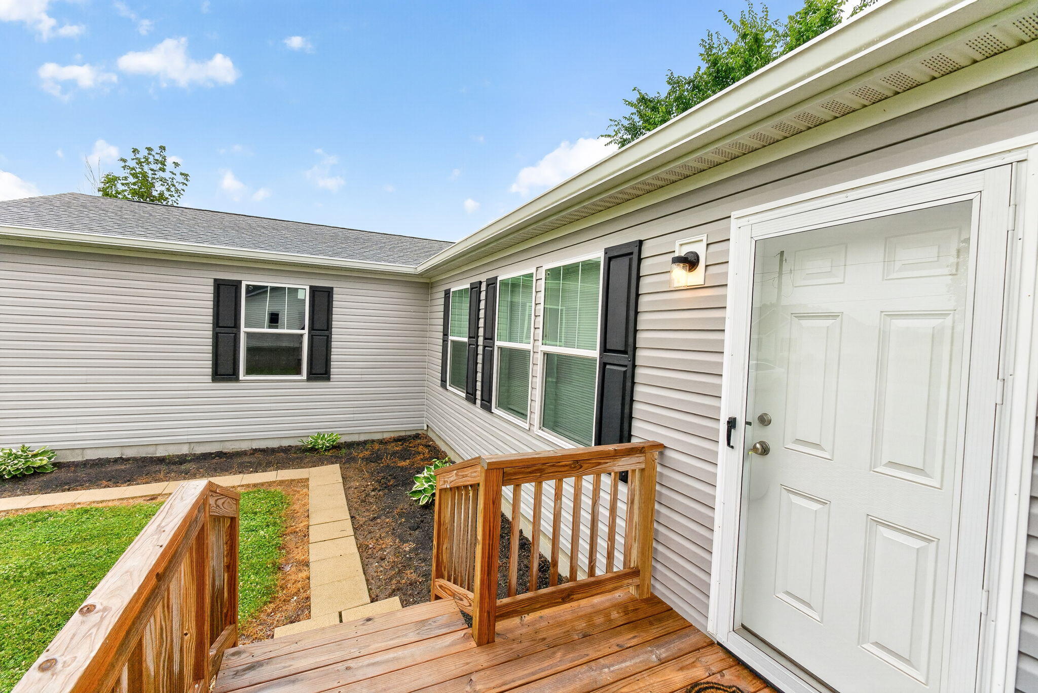 275 Sandusky, Rushsylvania, Ohio 43347