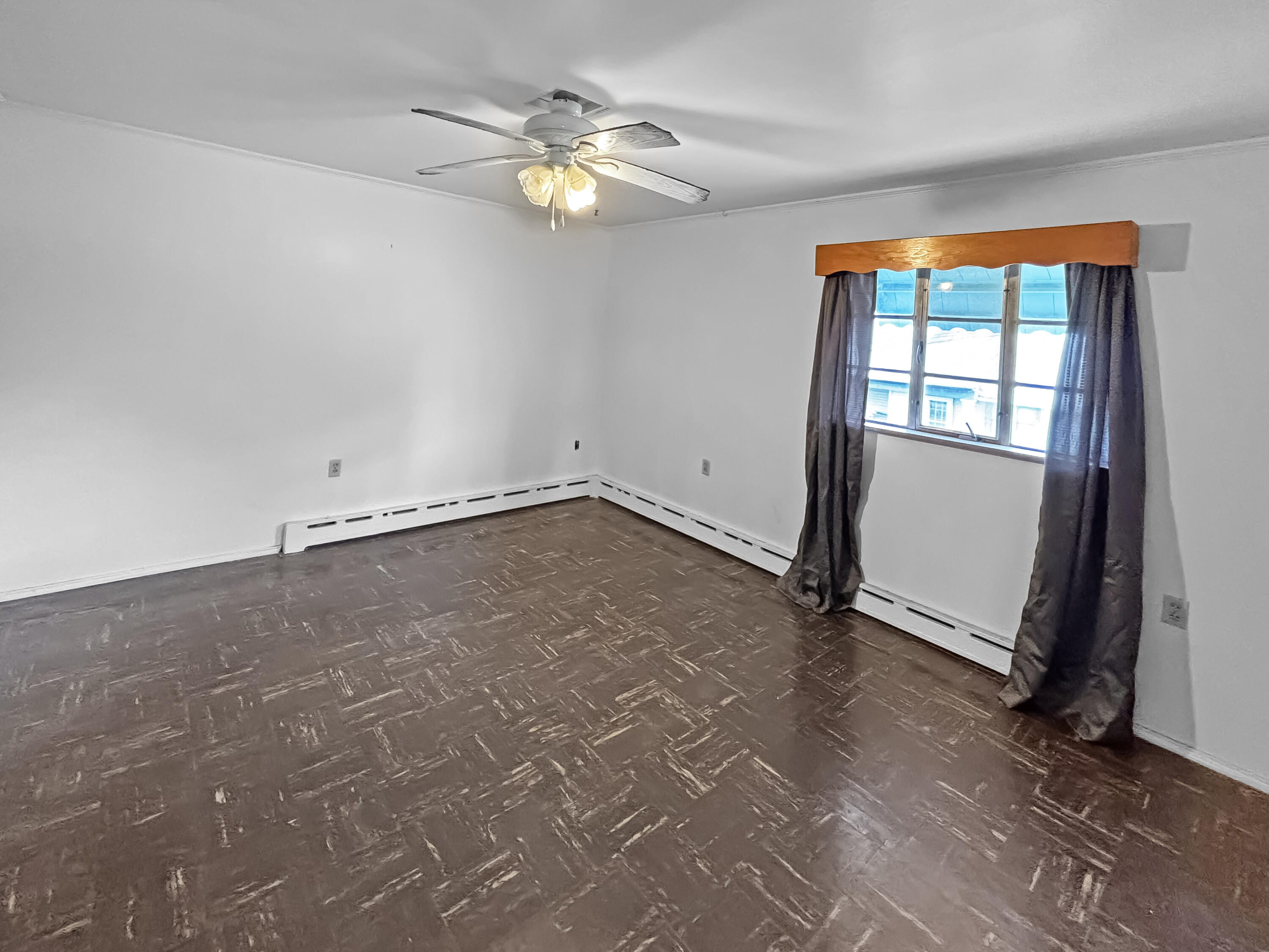 105 Cross, Palestine, Ohio 45352