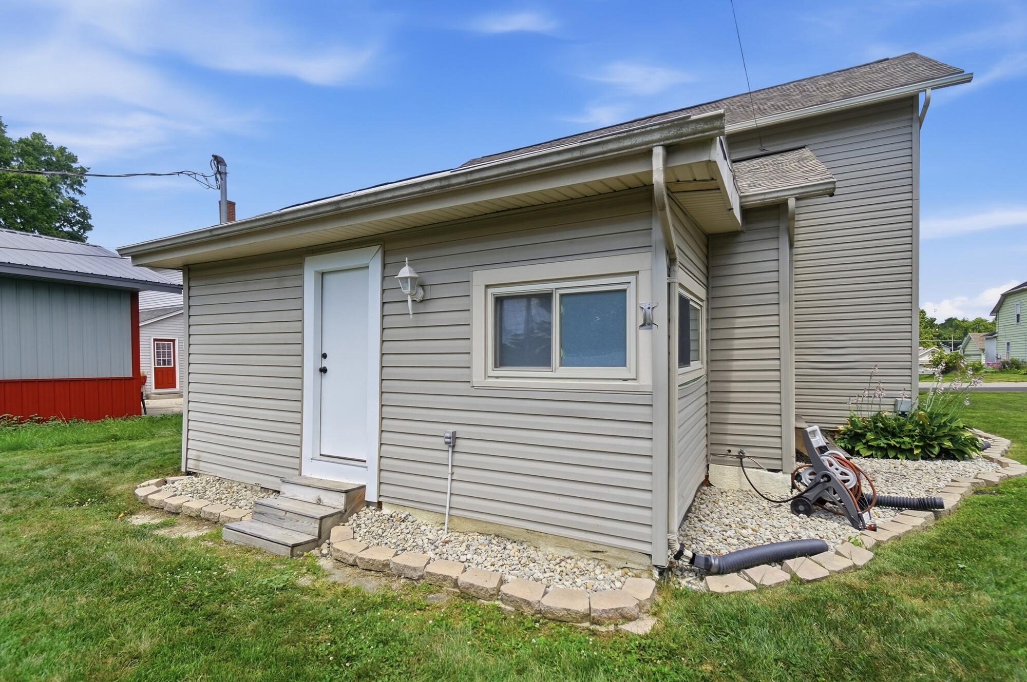 102 Pike, Christiansburg, Ohio 45389