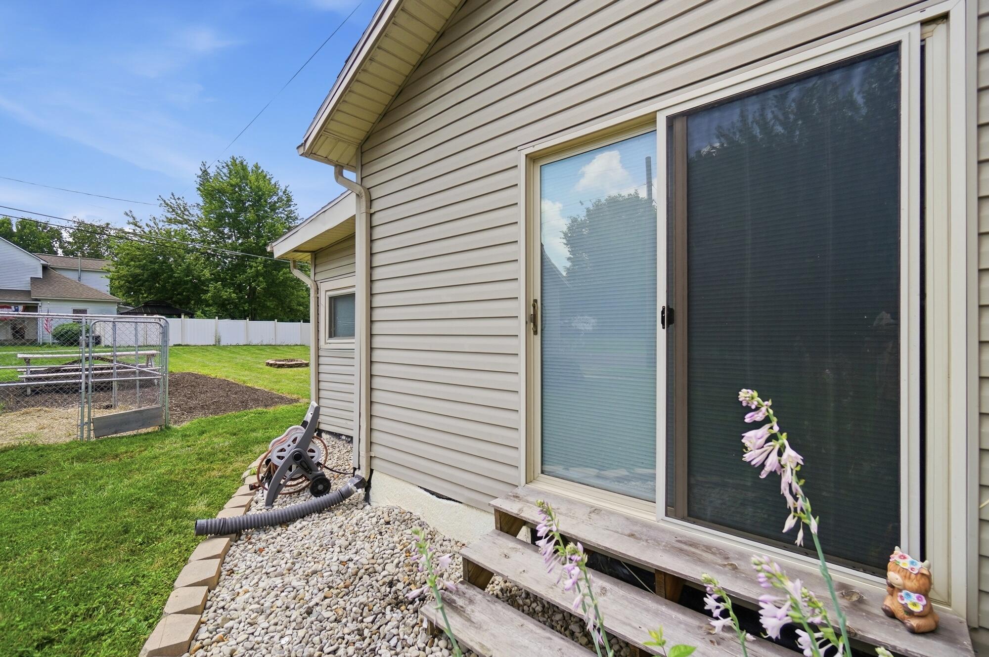 102 Pike, Christiansburg, Ohio 45389