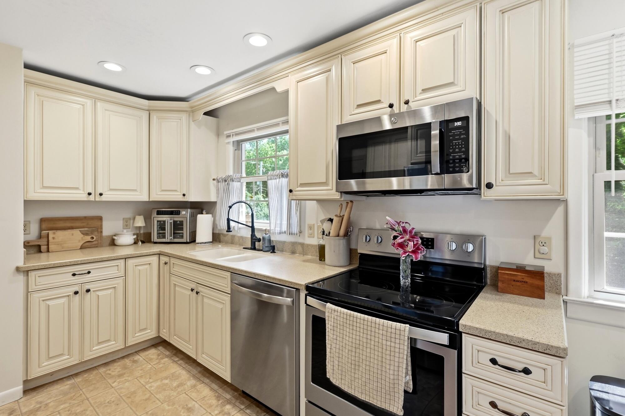 2900 Dogwood, Springfield, Ohio 45504