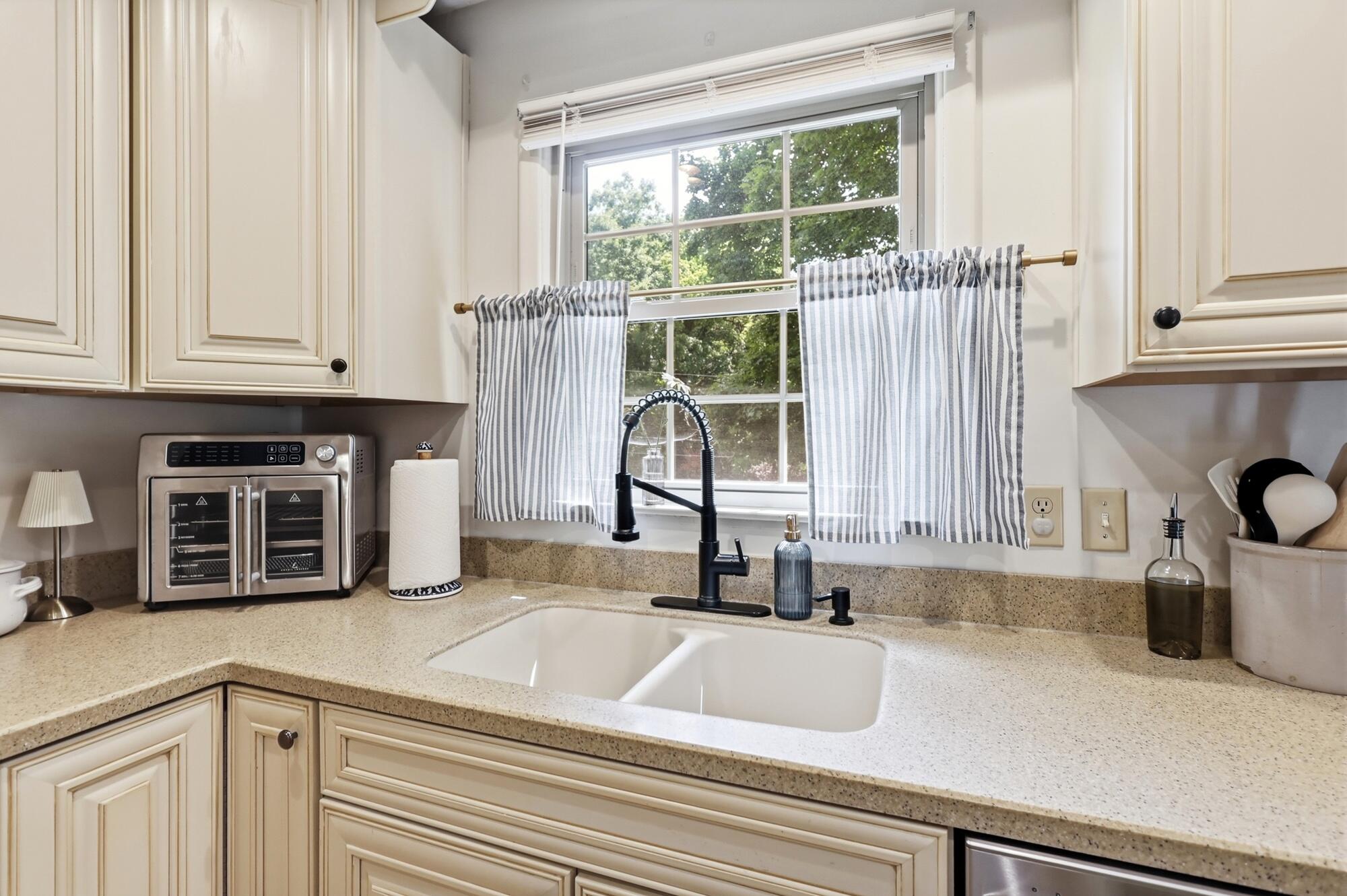 2900 Dogwood, Springfield, Ohio 45504