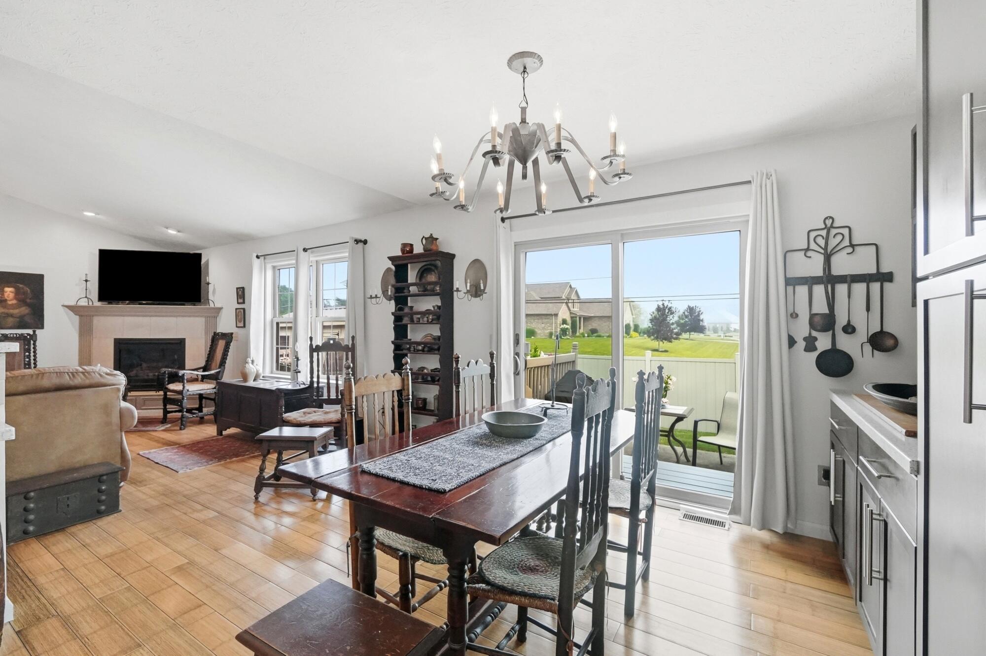 945 Oak Hill, Troy, Ohio 45373