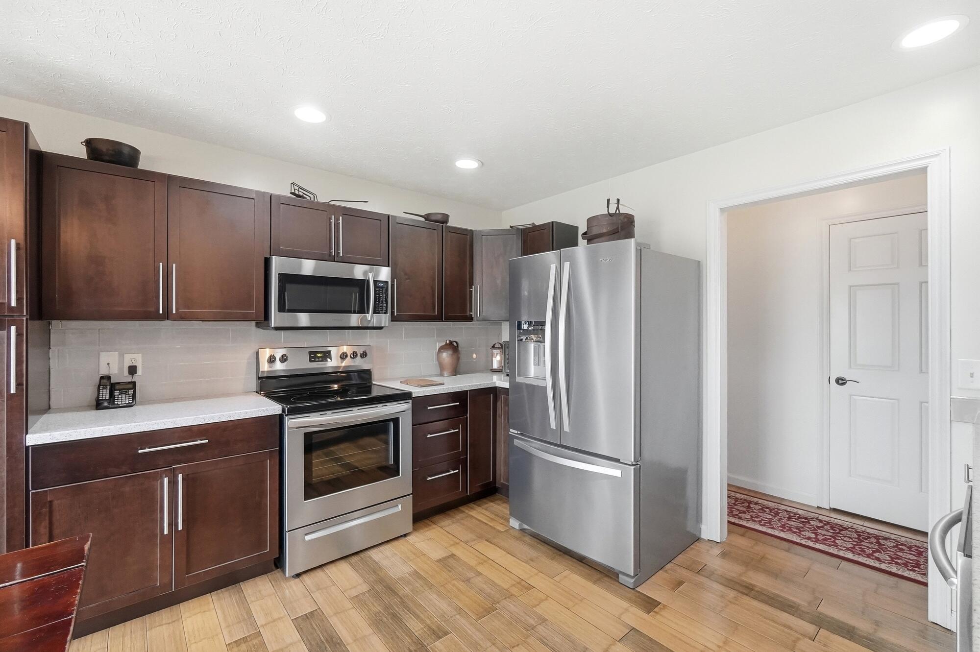 945 Oak Hill, Troy, Ohio 45373