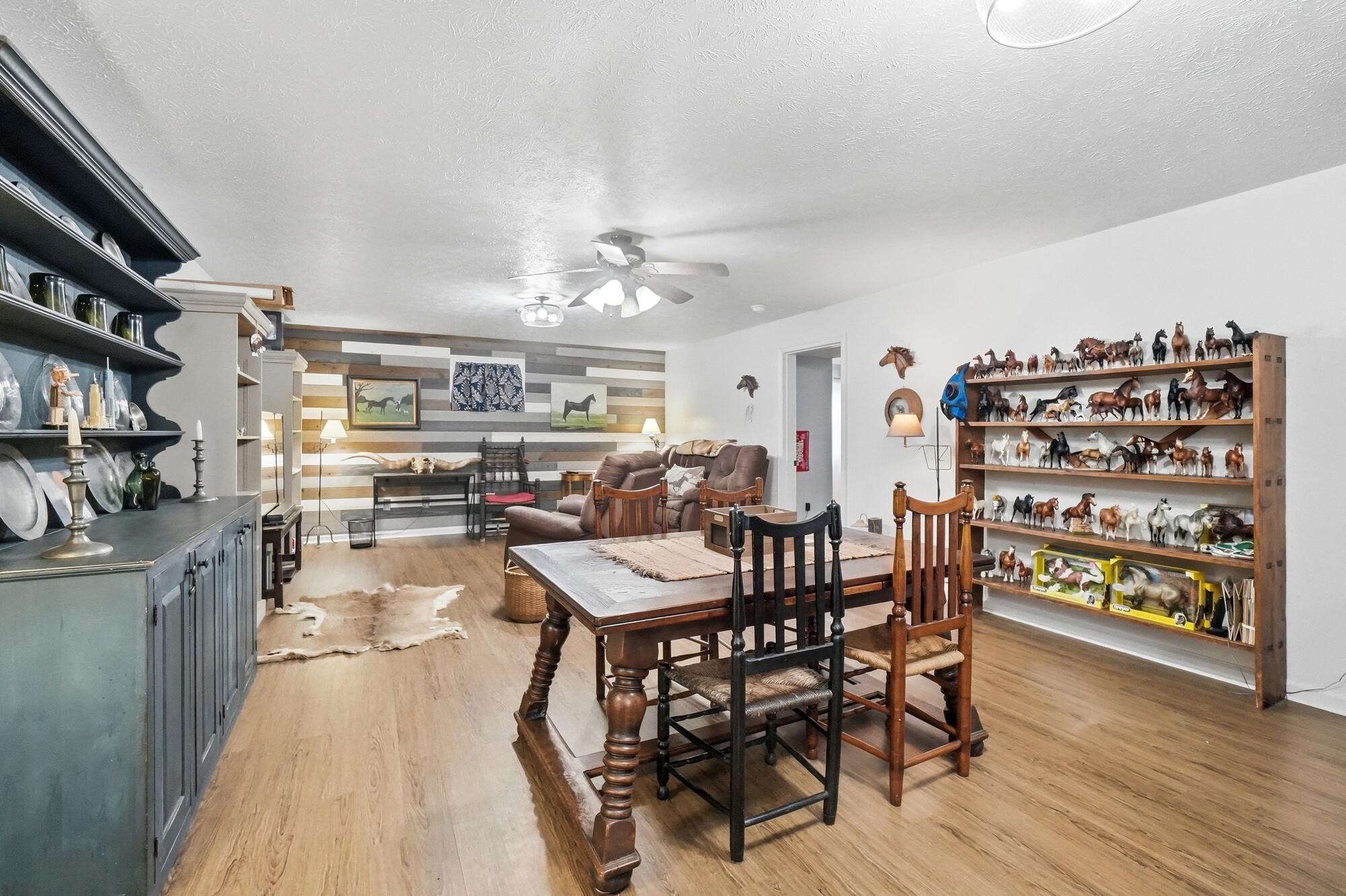 945 Oak Hill, Troy, Ohio 45373