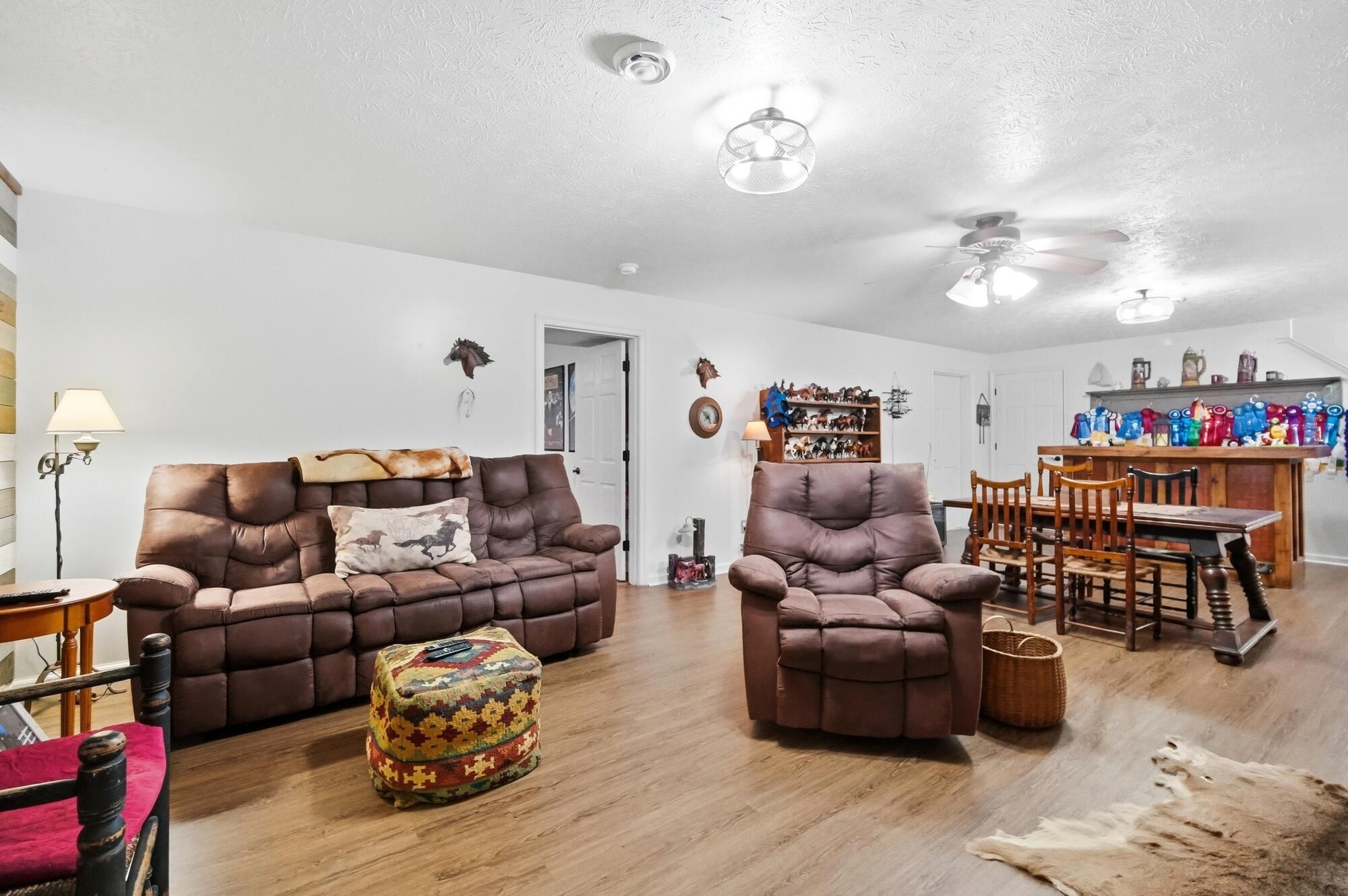945 Oak Hill, Troy, Ohio 45373