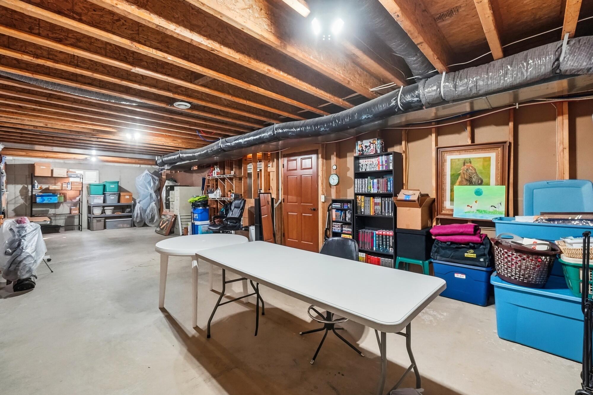 945 Oak Hill, Troy, Ohio 45373