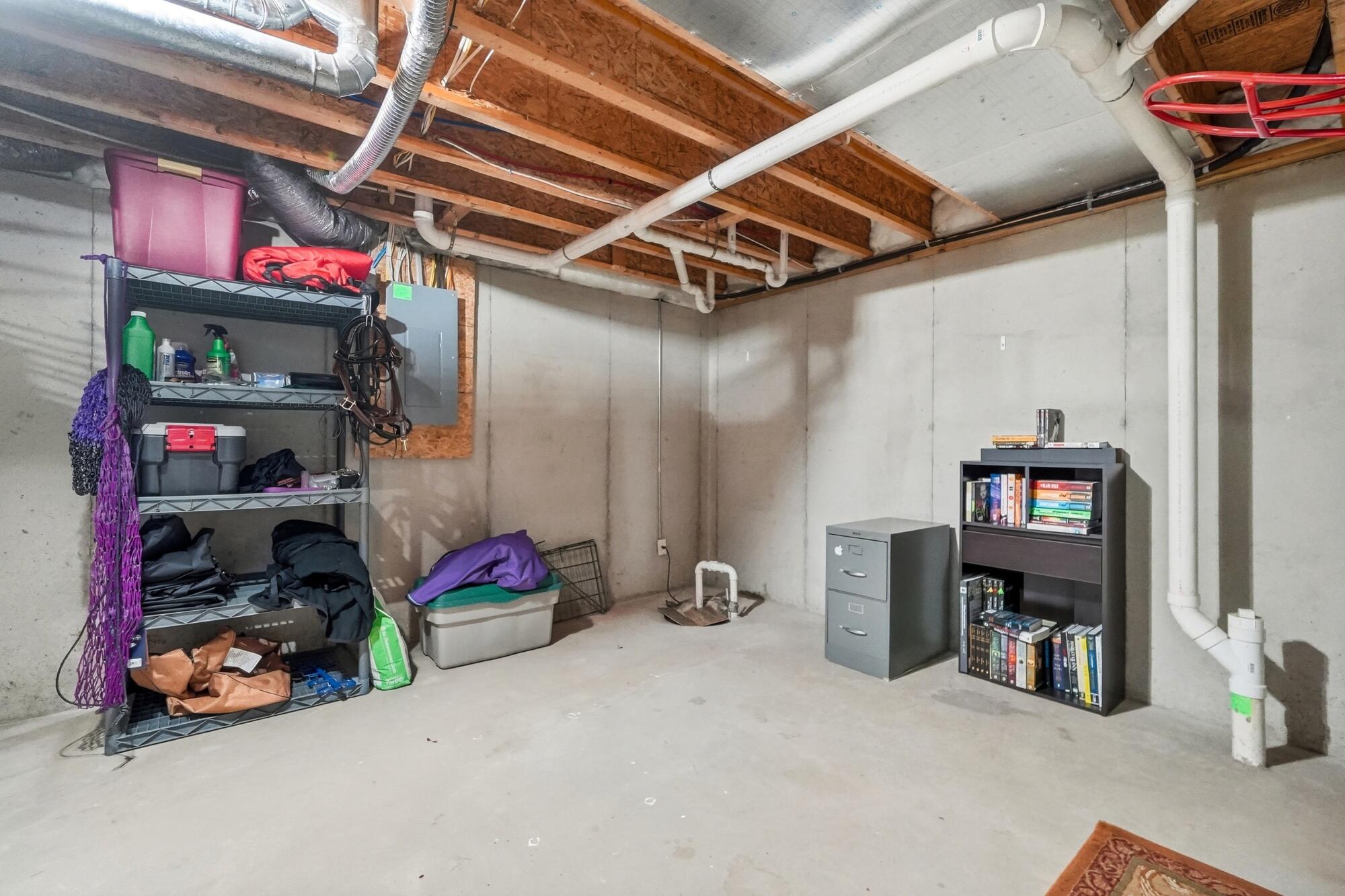 945 Oak Hill, Troy, Ohio 45373