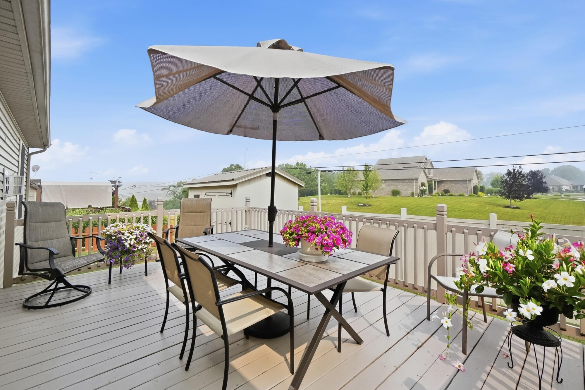 945 Oak Hill, Troy, Ohio 45373