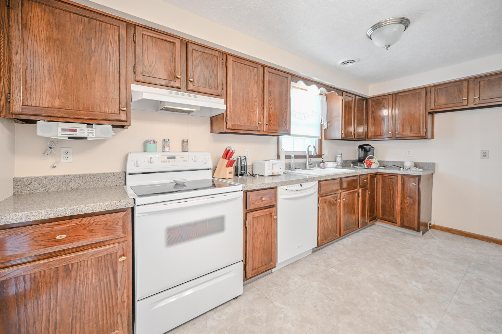 5326 Ridgewood, Springfield, Ohio 45503