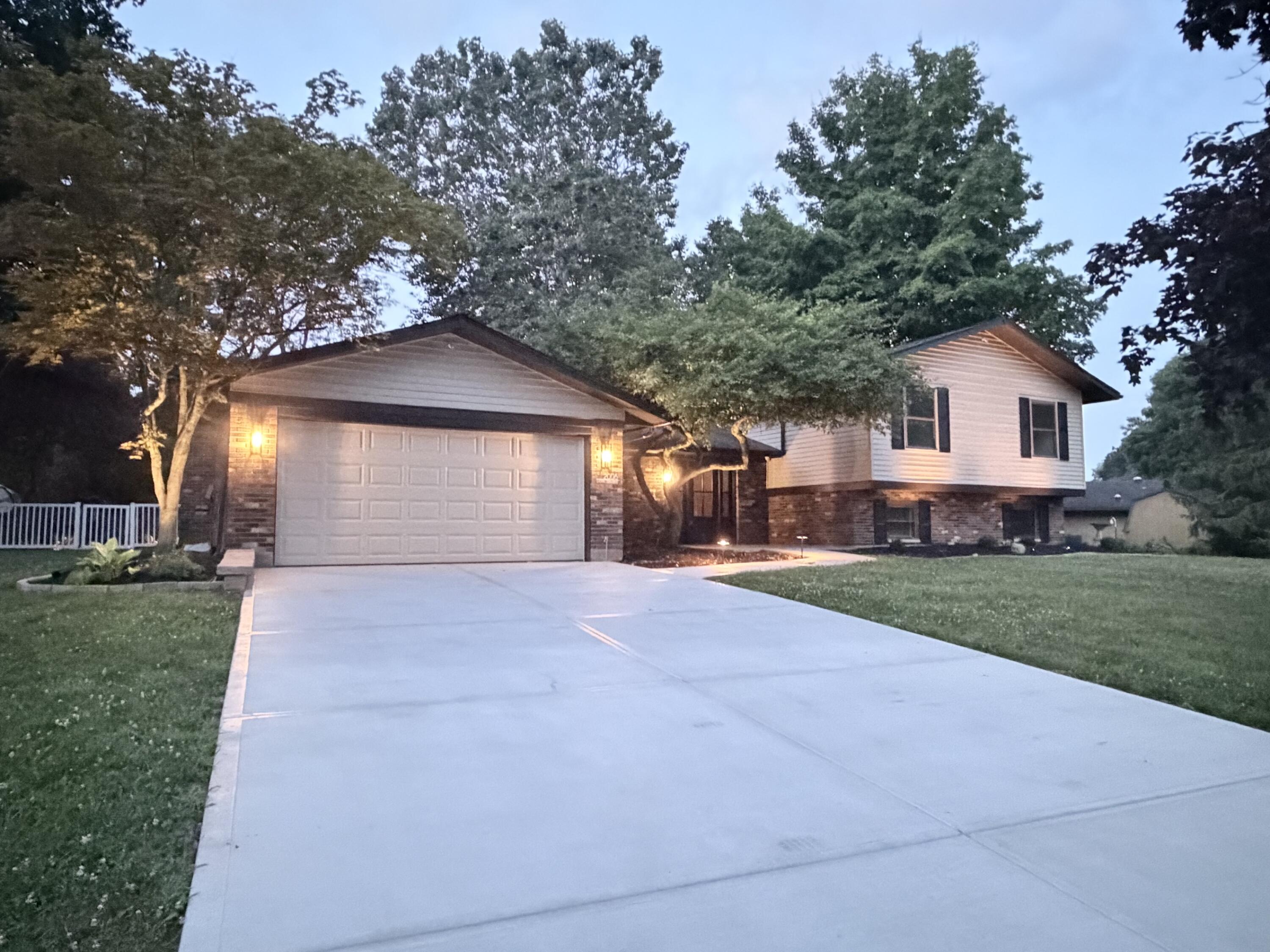 2006 Washington Creek, Washington TWP, Ohio 45458