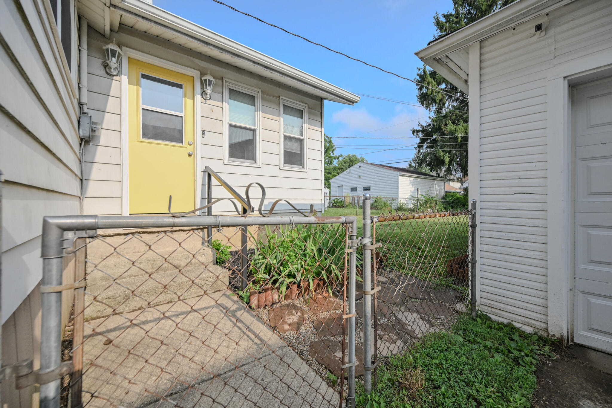 1824 Warder, Springfield, Ohio 45503