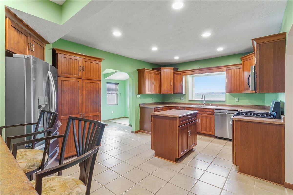 19456 County Road 25, Lakeview, Ohio 43331