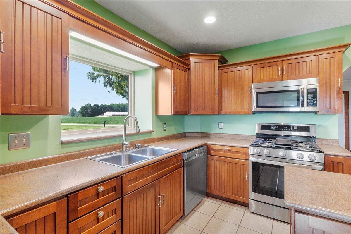 19456 County Road 25, Lakeview, Ohio 43331